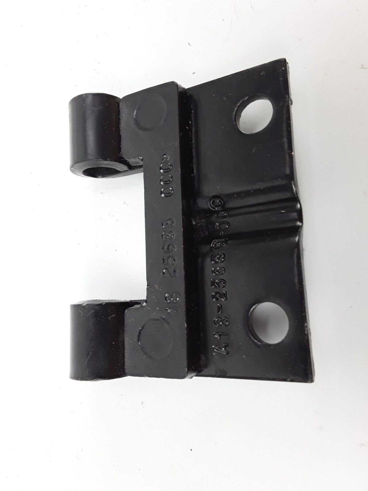 FREIGHTLINER A18-25689-000 CHECK PLATE DOOR MOUNT SBA BRACKET 18 25688 000 - HotCarParts