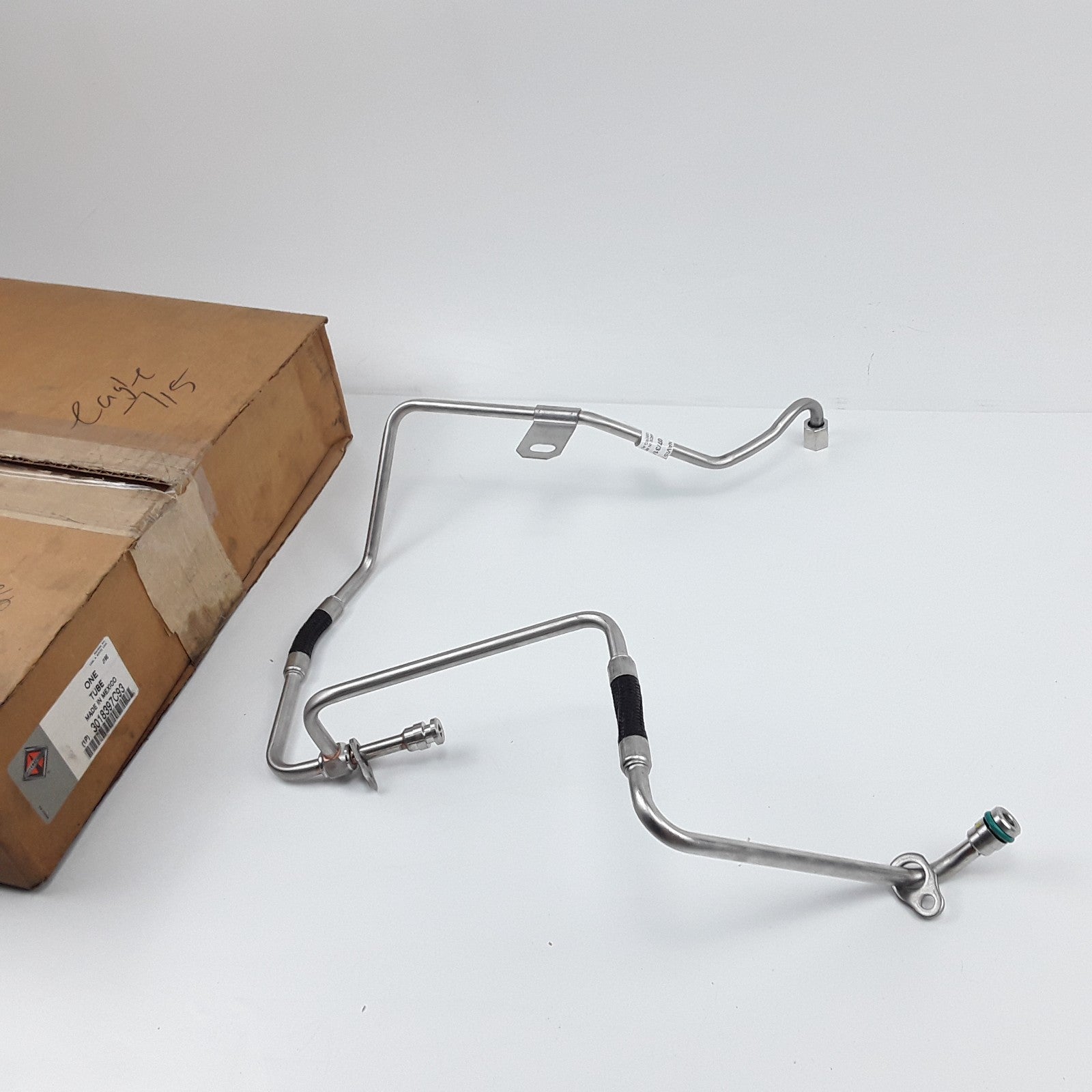 OEM International 3018397C93 Turbocharger Oil Supply Tube For Navistar Truck