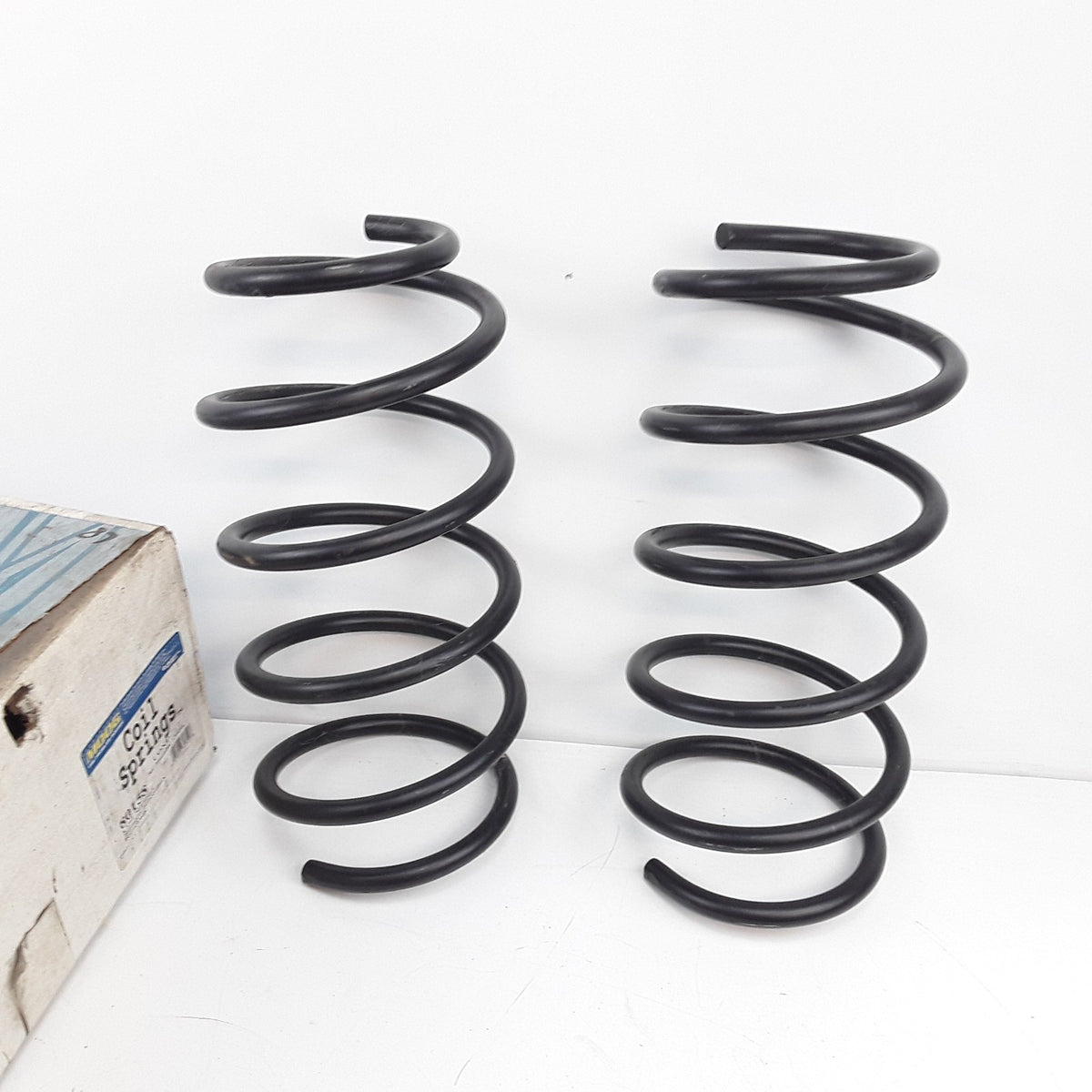 Coil Spring Set Fits Mercury Sable Ford Taurus 2000 2001 2002 2003 2004 2005 06