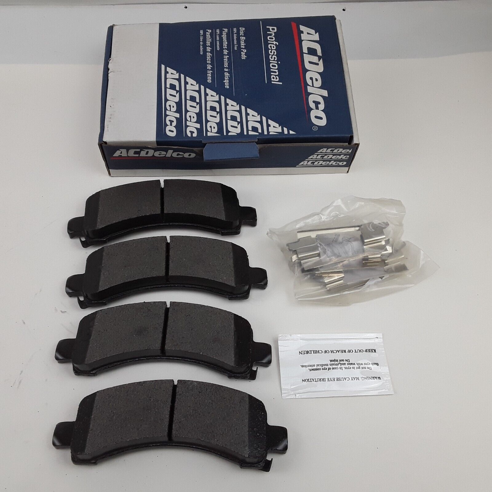 ACDelco 17D974MH Semi-Metallic Disc Brake Pad Set for Chevrolet, GMC 2003-2020