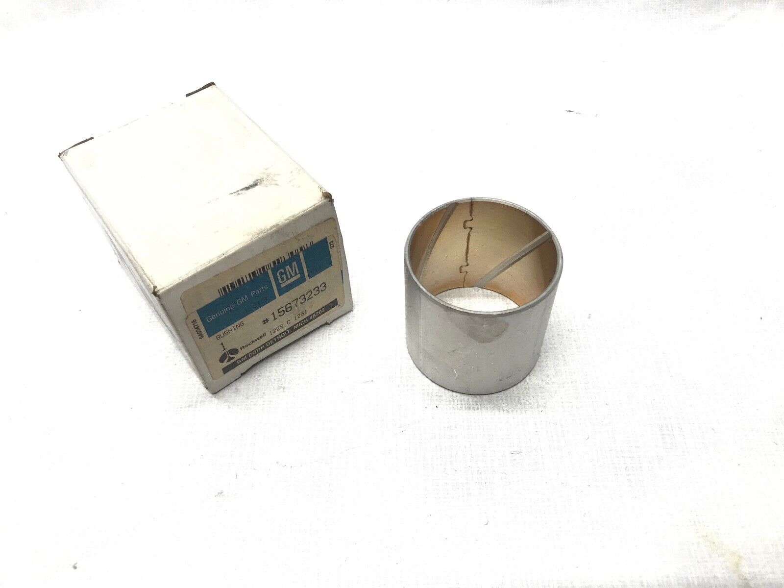 GENUINE GM 15673233 Bushing for Chevrolet T7500 C6500 Topkick C7500 Topkick - HotCarParts