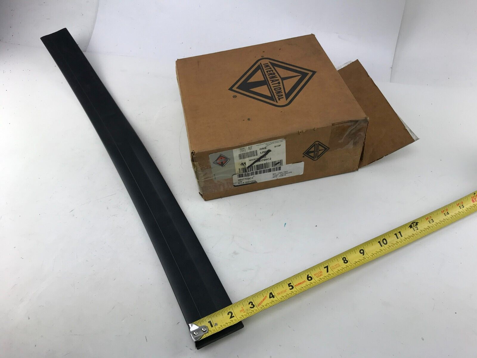 GENUINE OEM INTERNATIONAL LINING, FUEL TANK STRAP 3547709C2 FAST SHIPPING - HotCarParts