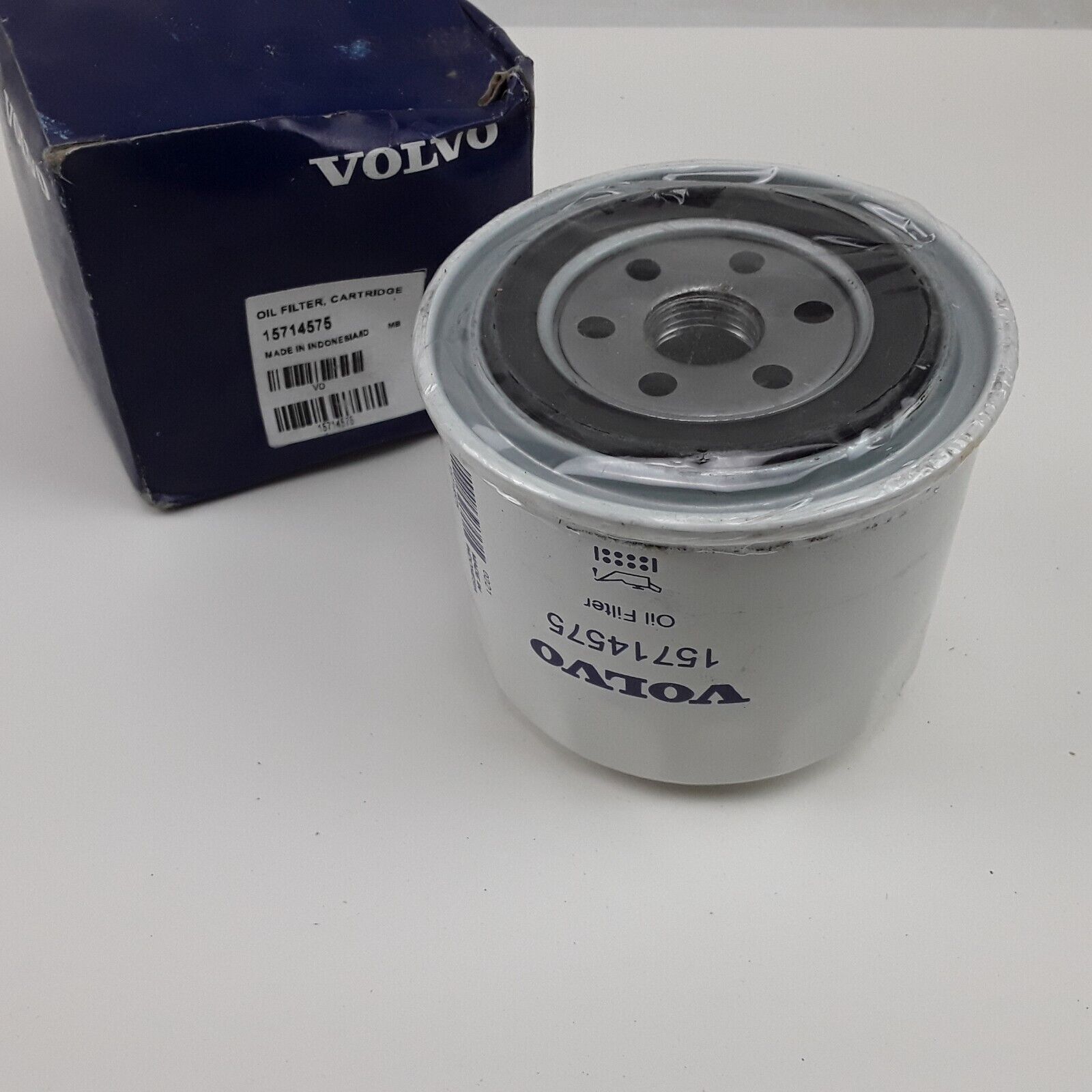 Oil Filter Volvo 15714575 Fits DD25 EC80D ECR58D ECR88D L20H L25H EC60E EW60E