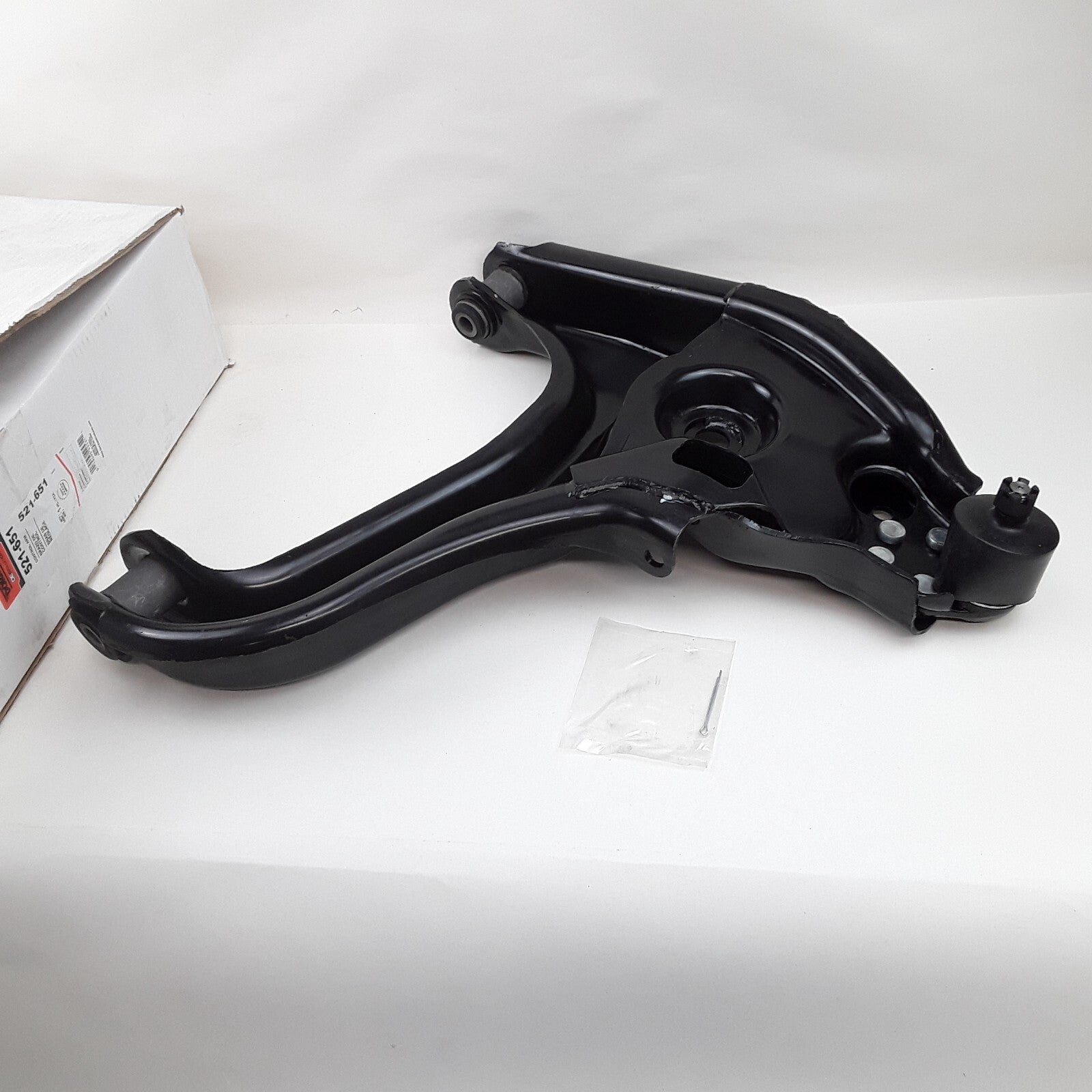 Front Left Lower Control Arm Fits Dodge Ramcharger Dodge Ram 1500 2000-2001