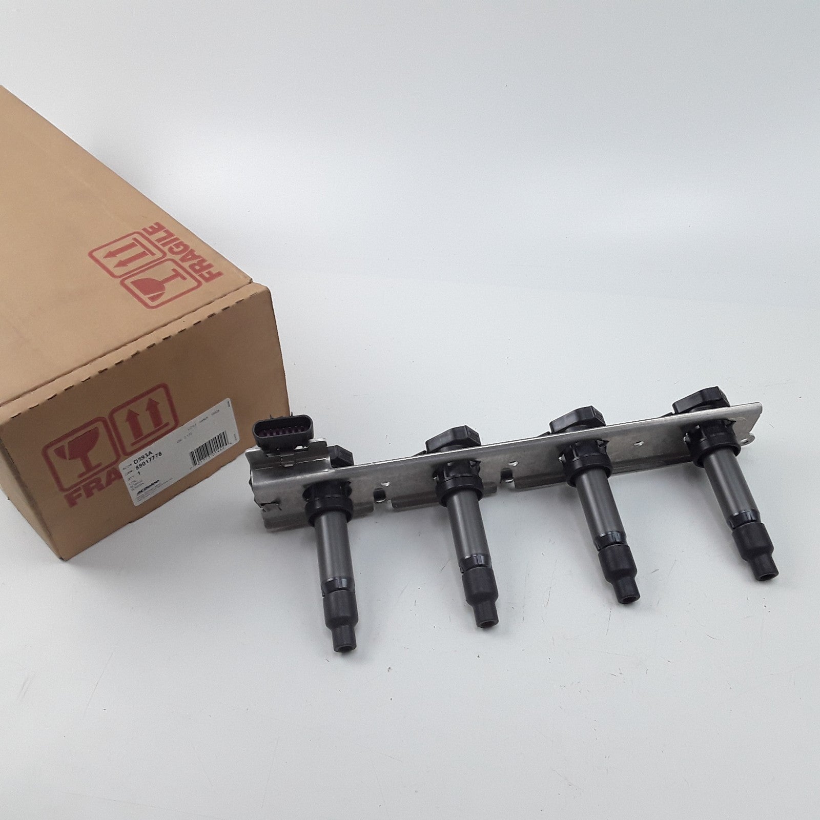 Acdelco Ignition Coil Connector For Cadillac Deville  STS SRX XLR 2004 2005 4.6L