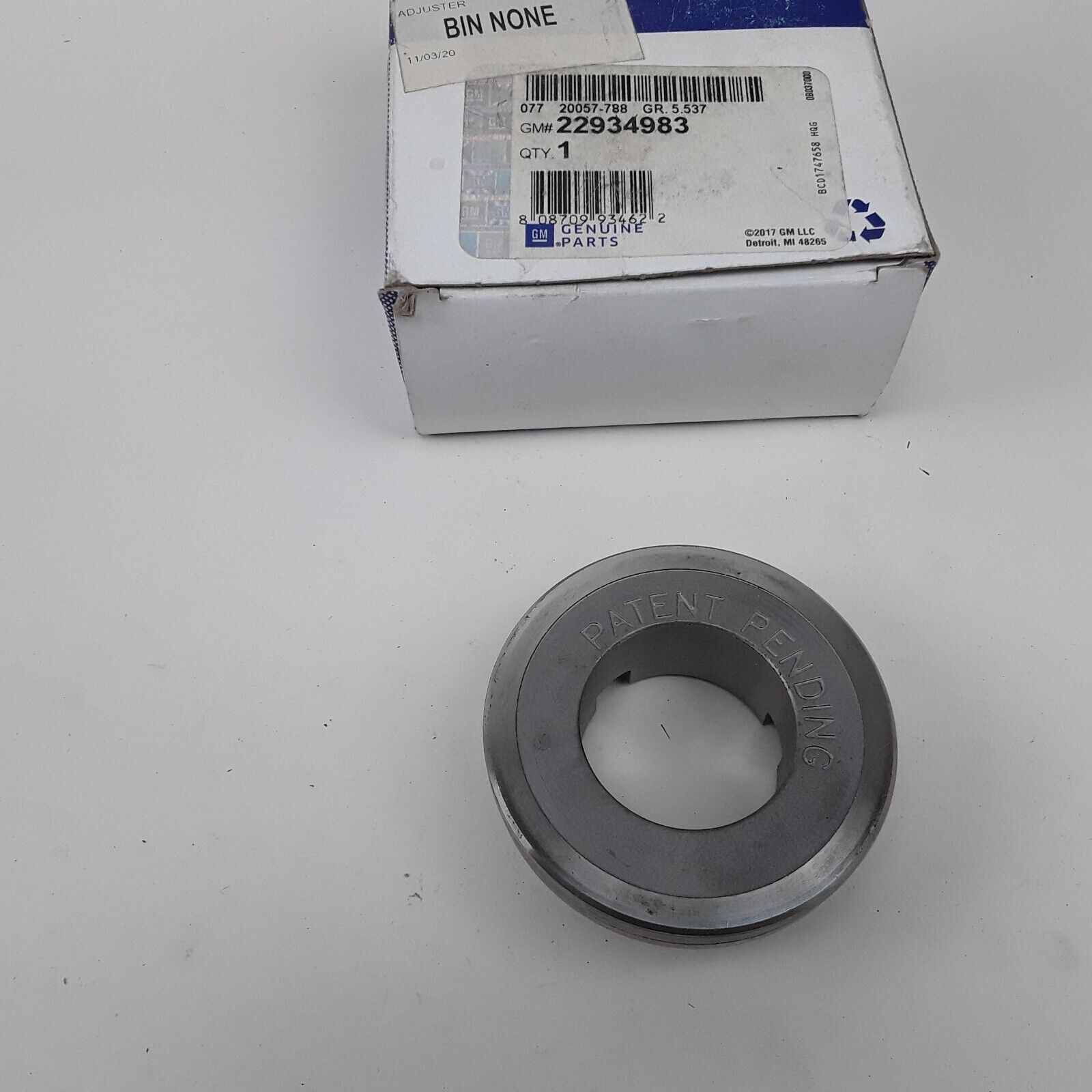 GM 22934983 Front Differential Bearing Adjuster Assembly for Cadillac, Chevrolet