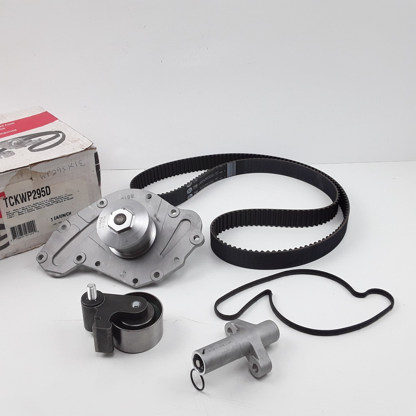 Engine Timing Belt Kit w/ Water Pump For Chrysler 300 Dodge Challenger 2005-2010