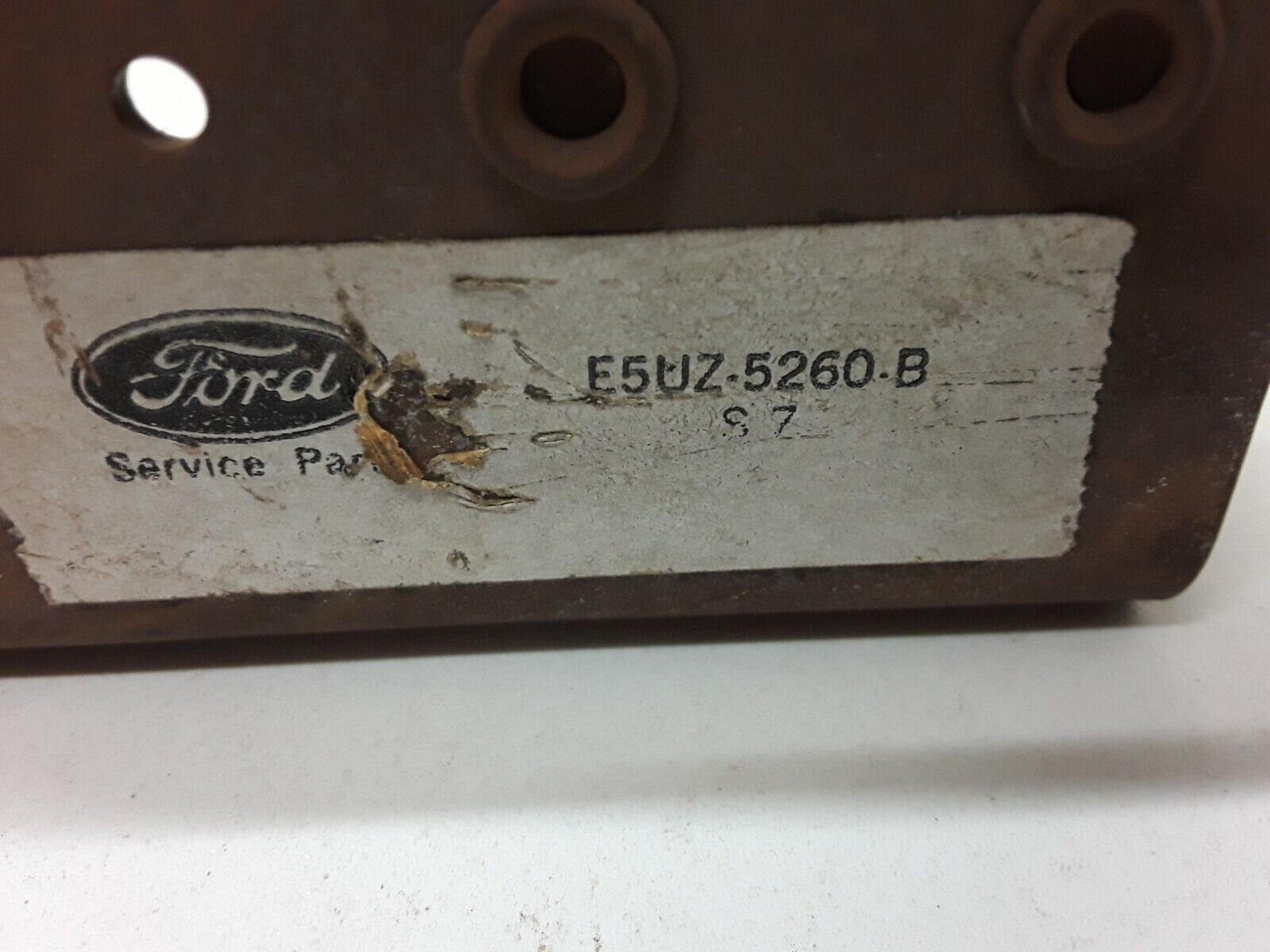 FORD E5UZ-5260-B /E5UA-5A246-DC BRACKET &INSULATOR ASSY.-MUFFLER,OUTLET PIPE - HotCarParts