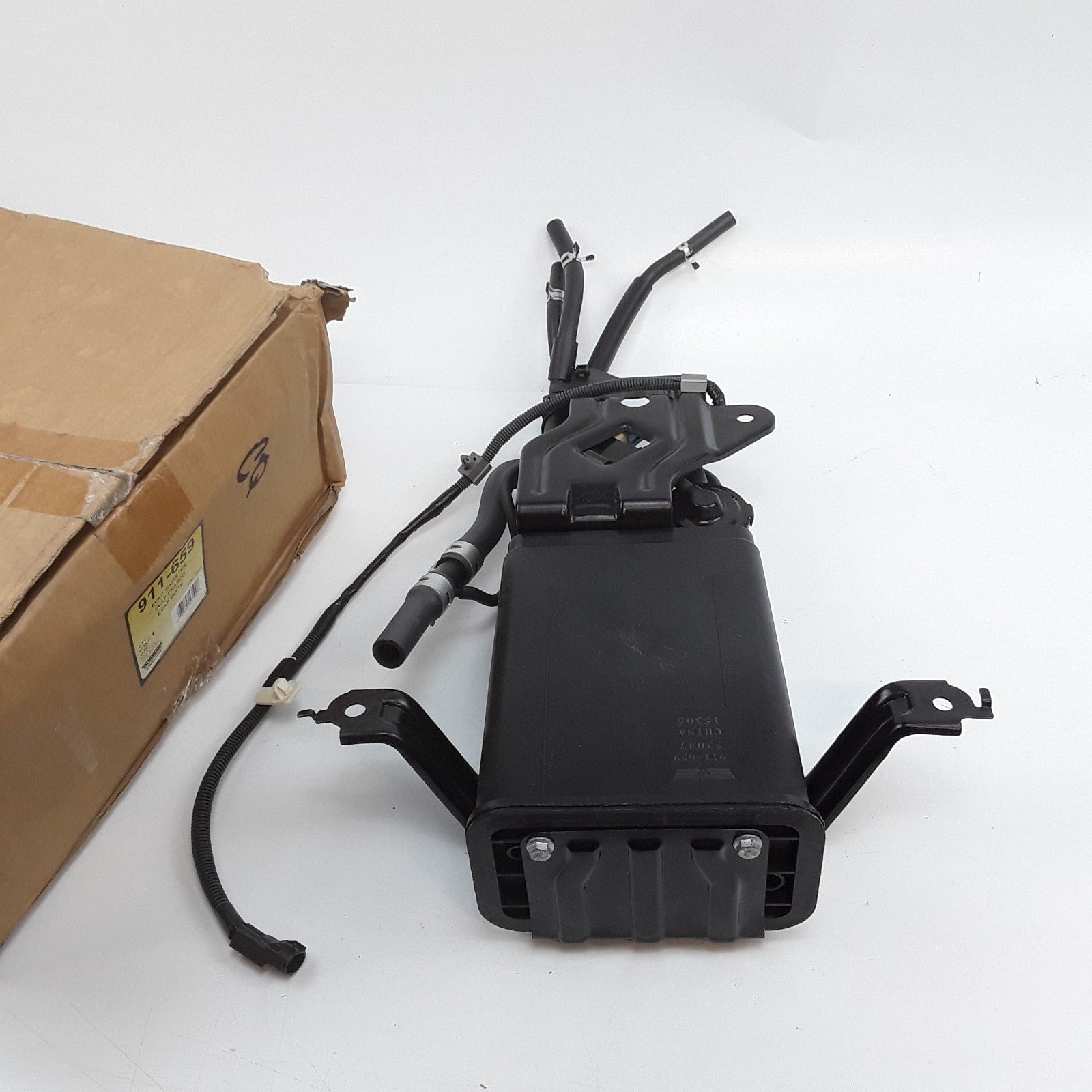 Dorman 911-659 Vapor Canister Assembly Fits Toyota 4Runner (2001-2002)