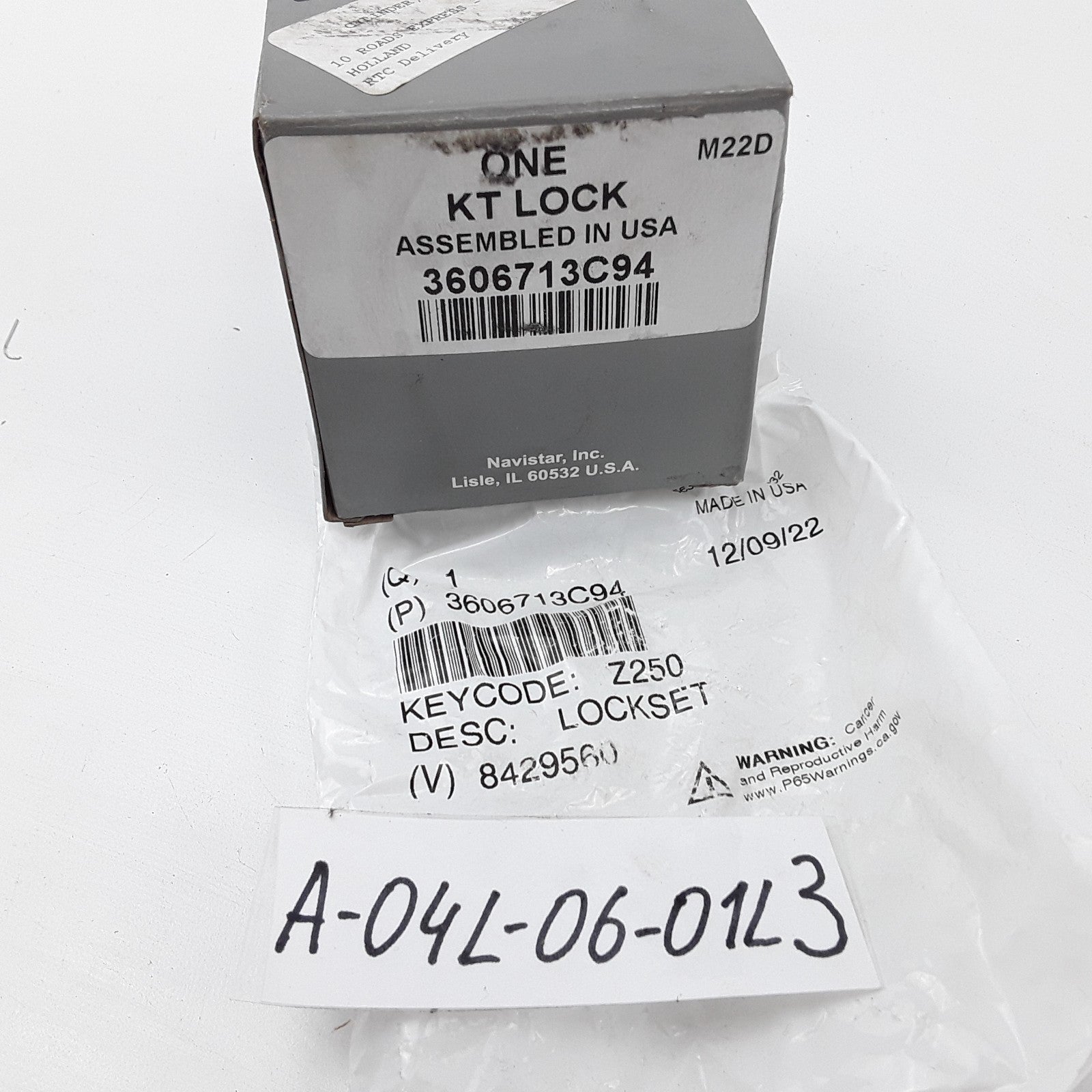 OEM Genuine International 3606713C94 Key Switch Door Lock Kit Z-250 For Navistar