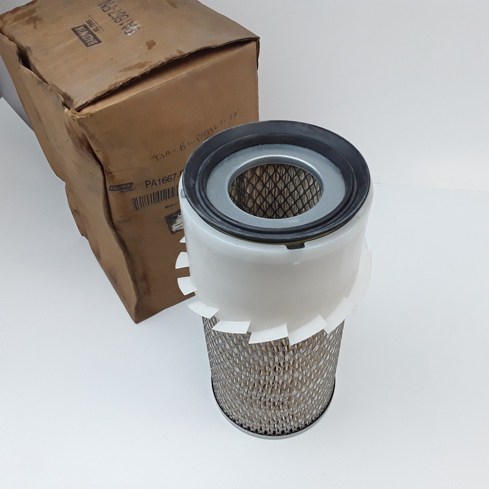 Engine Air Filter Fits Nissan Urvan NV350 Urvan (2008 2009 2010 2011 2012-2015)