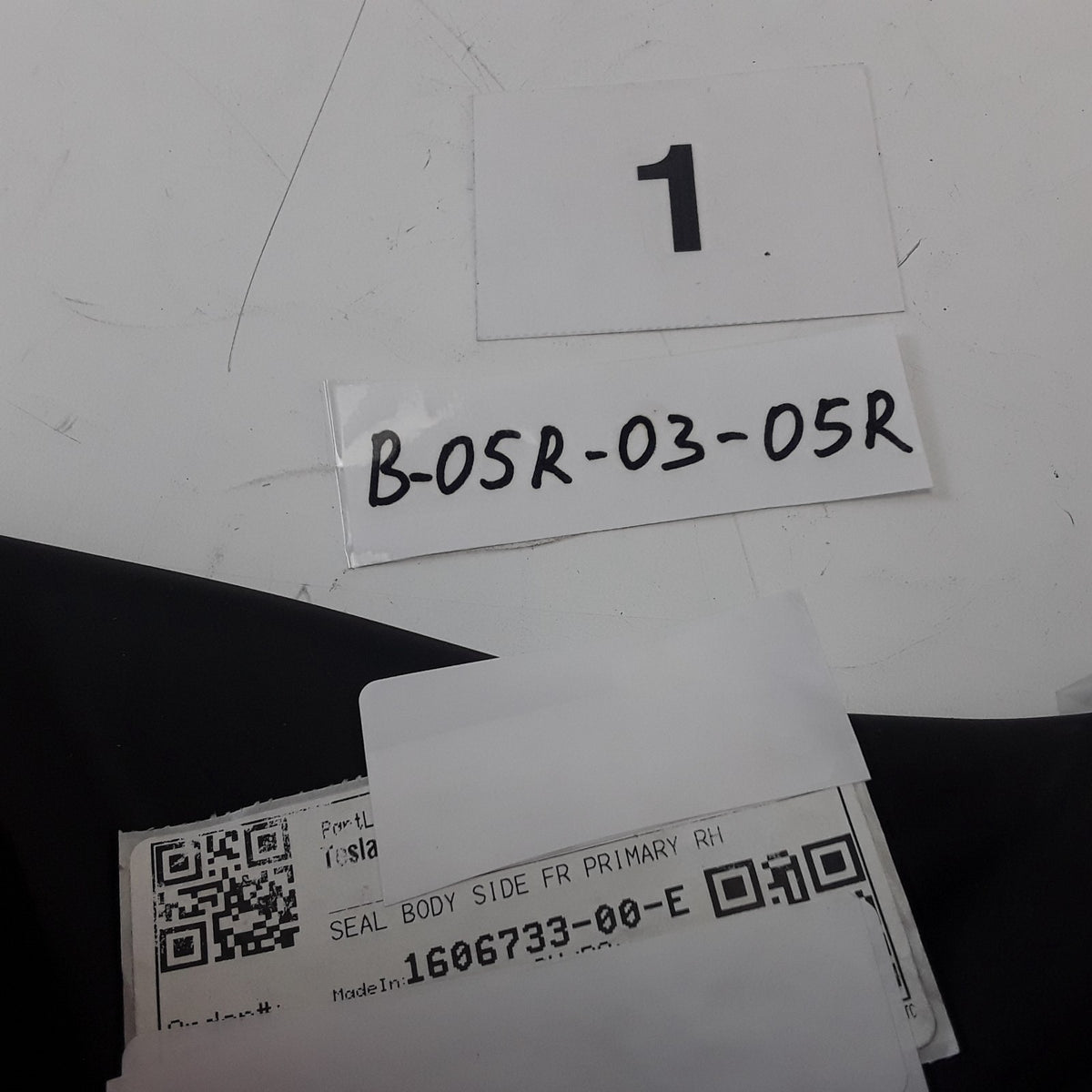 NEW 21-25 OEM Tesla Model S Front Right Passenger Door Rubber Seal 1606733-00-E