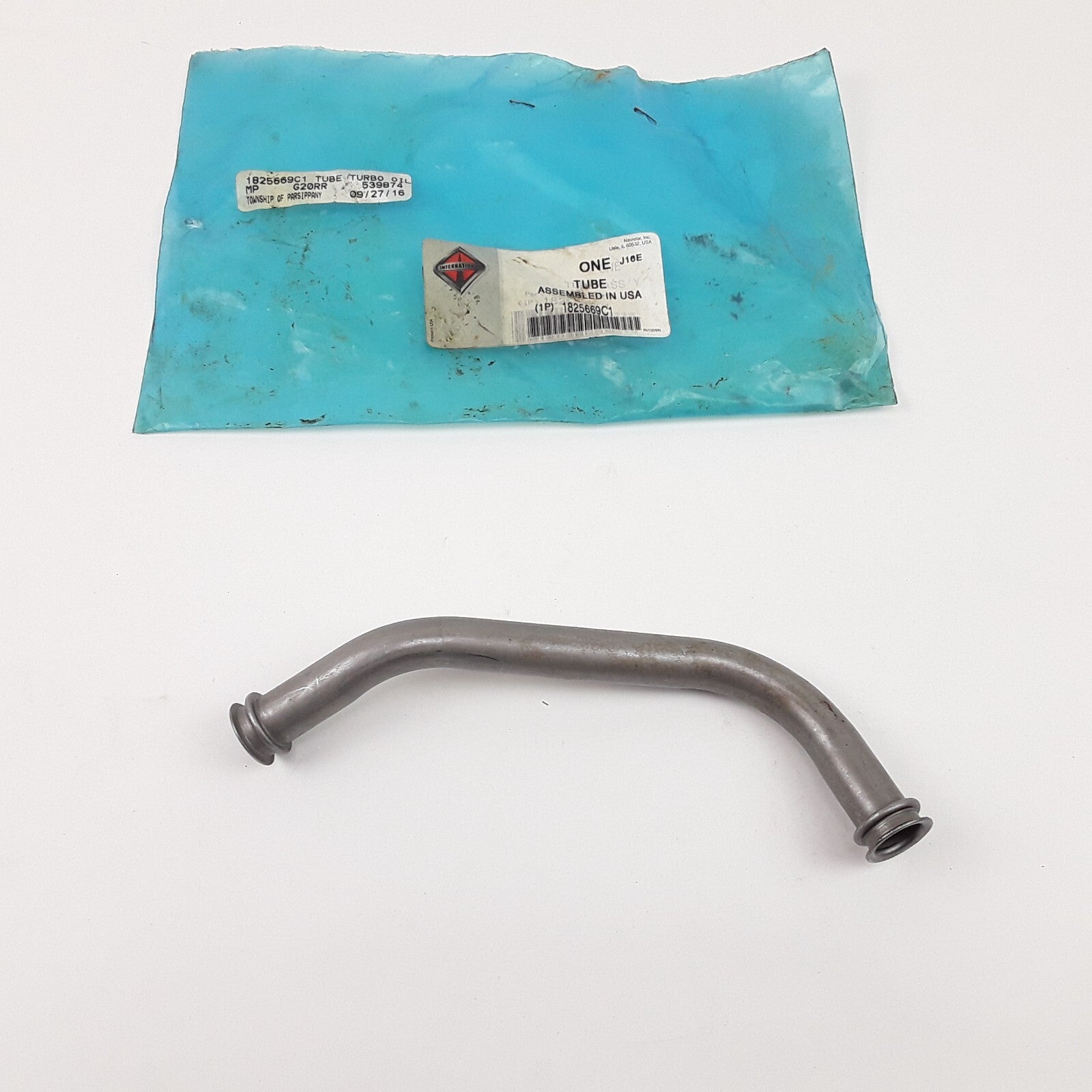 International 1825669C1 Truck Heavy Duty Turbocharger Tube Turbo Oil Drain