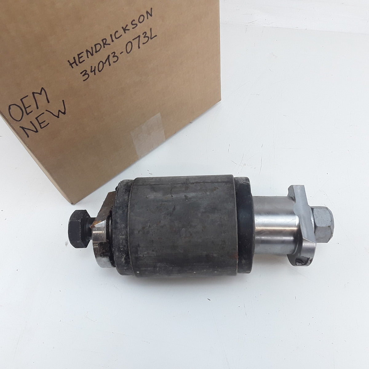 Hendrickson 34013-073L Equalizer Beam End Adapter Fits Hendrickson 460 Series