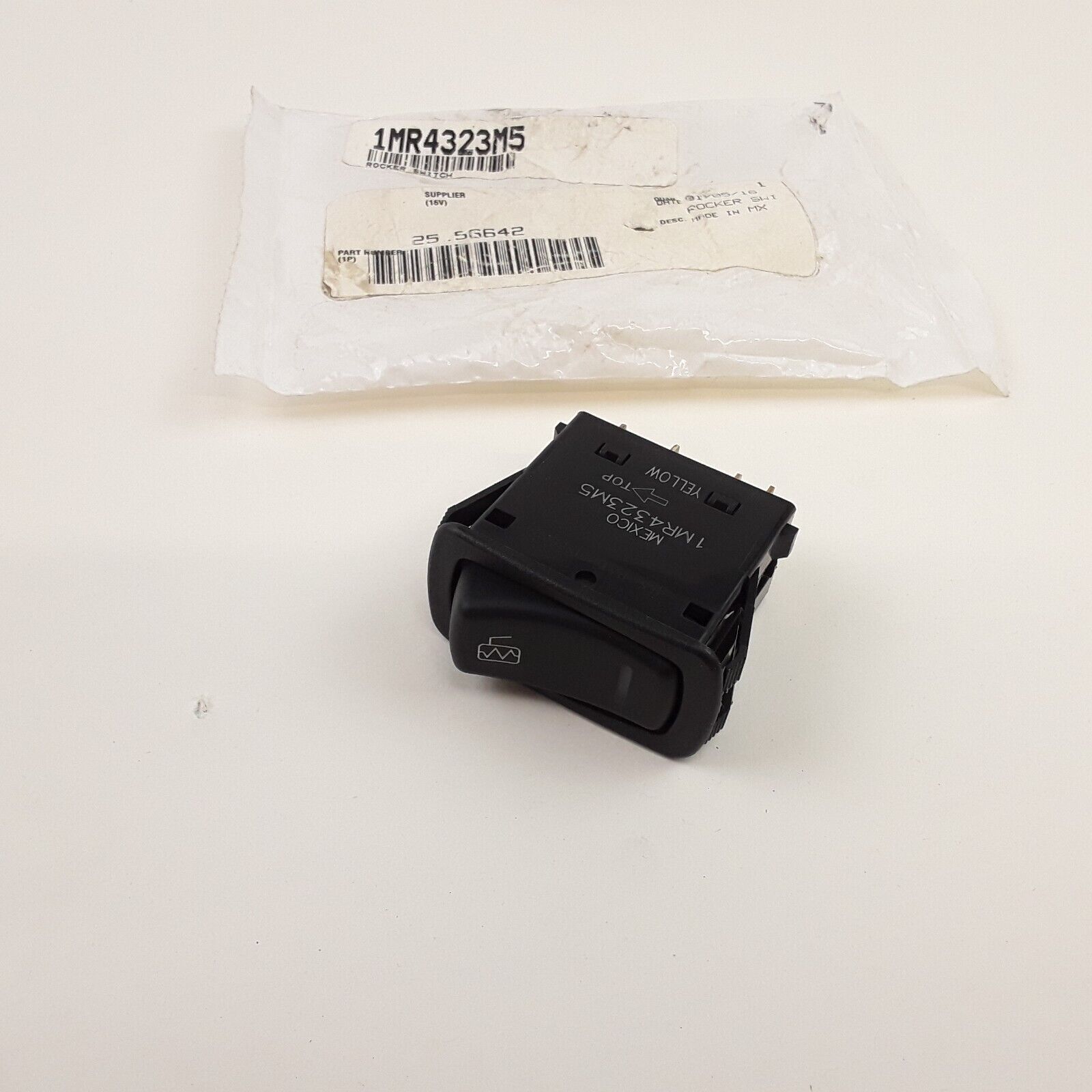 OEM Mack Mirror Heat Switch 1MR4323M5 24861585 Fast Free Shipping