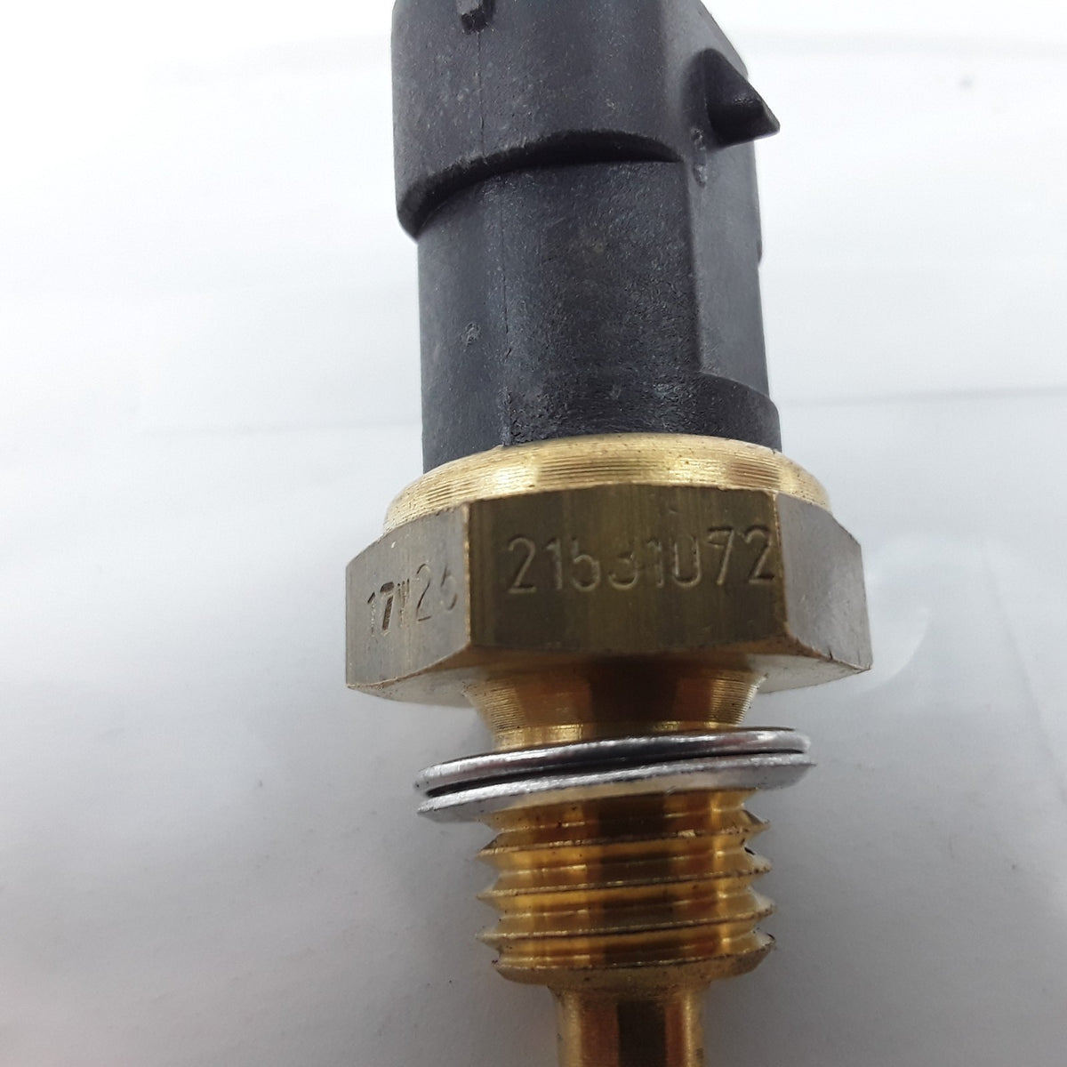 Engine Coolant Temperature Sensor Fits Volvo VT VAH VHD VNL VNM 9700 (2006-2016)