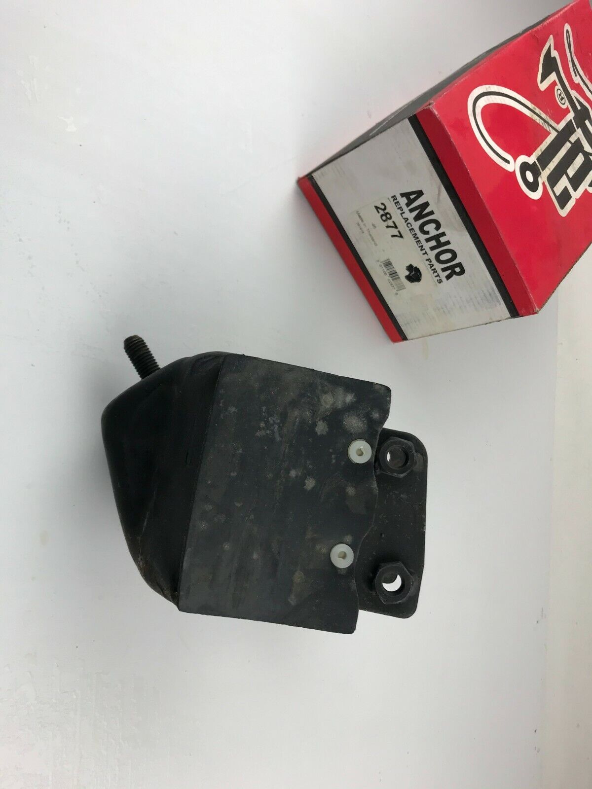 Engine Mount Rear,Rear Right Anchor 2877 for Ford Windstar, Taurus FAST SHIPPING - HotCarParts