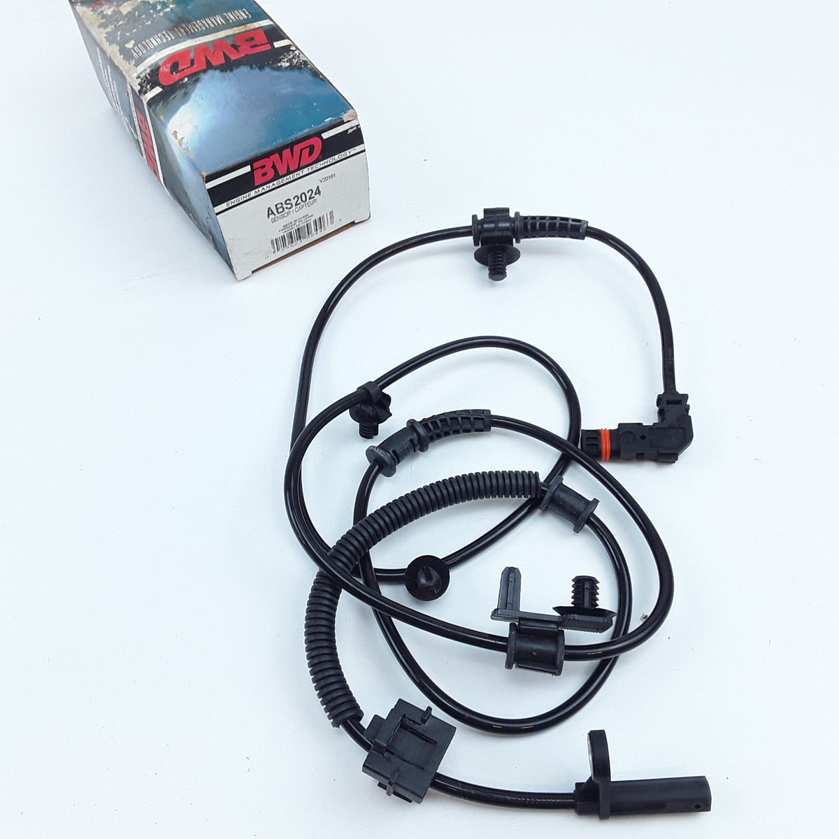 Rear Left ABS Speed Sensor Fits Chrysler 300 Dodge Challenger Magnum (2005-2010)