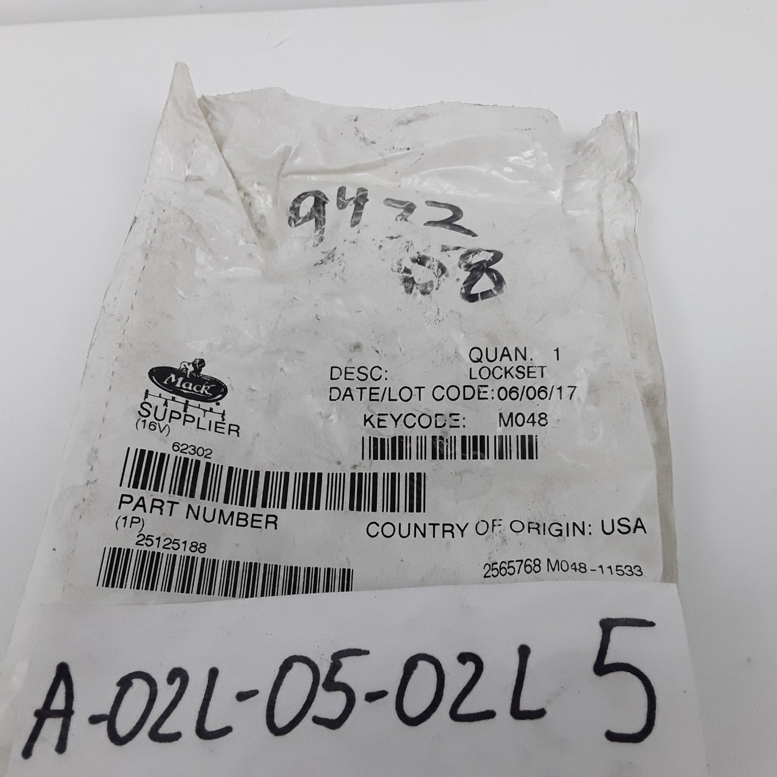 Complete Lock Cylinder Set For Volvo VNL VHD VT Mack Classic R-Series Models