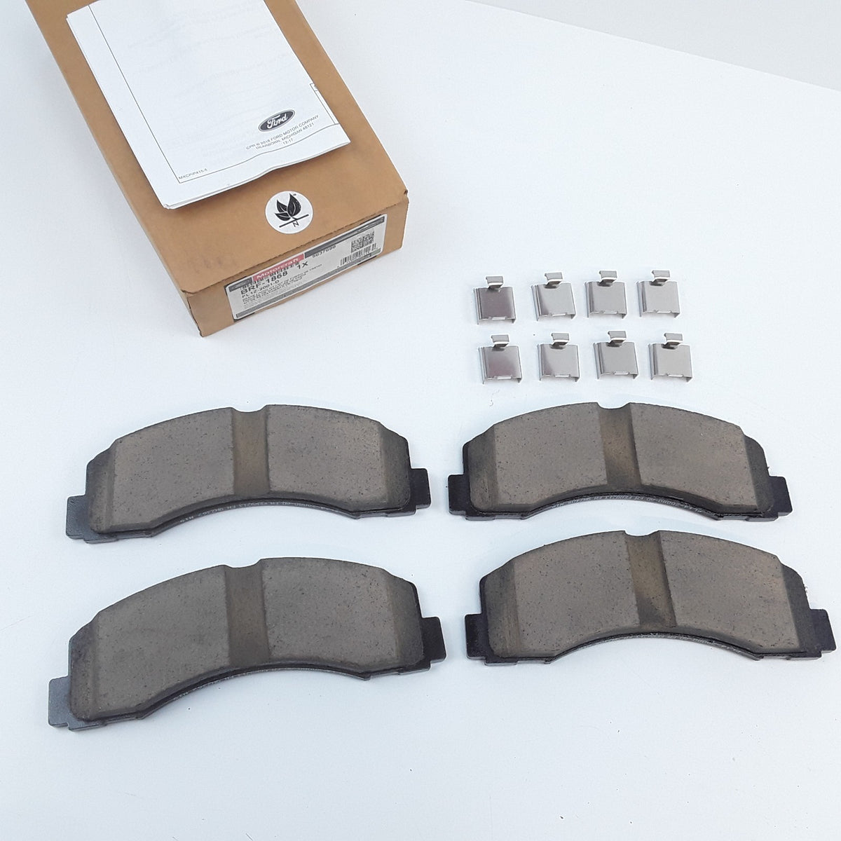 Front Disc Brake Pad Set Fits Ford F150 Expedition Lincoln Navigator 2010-2019
