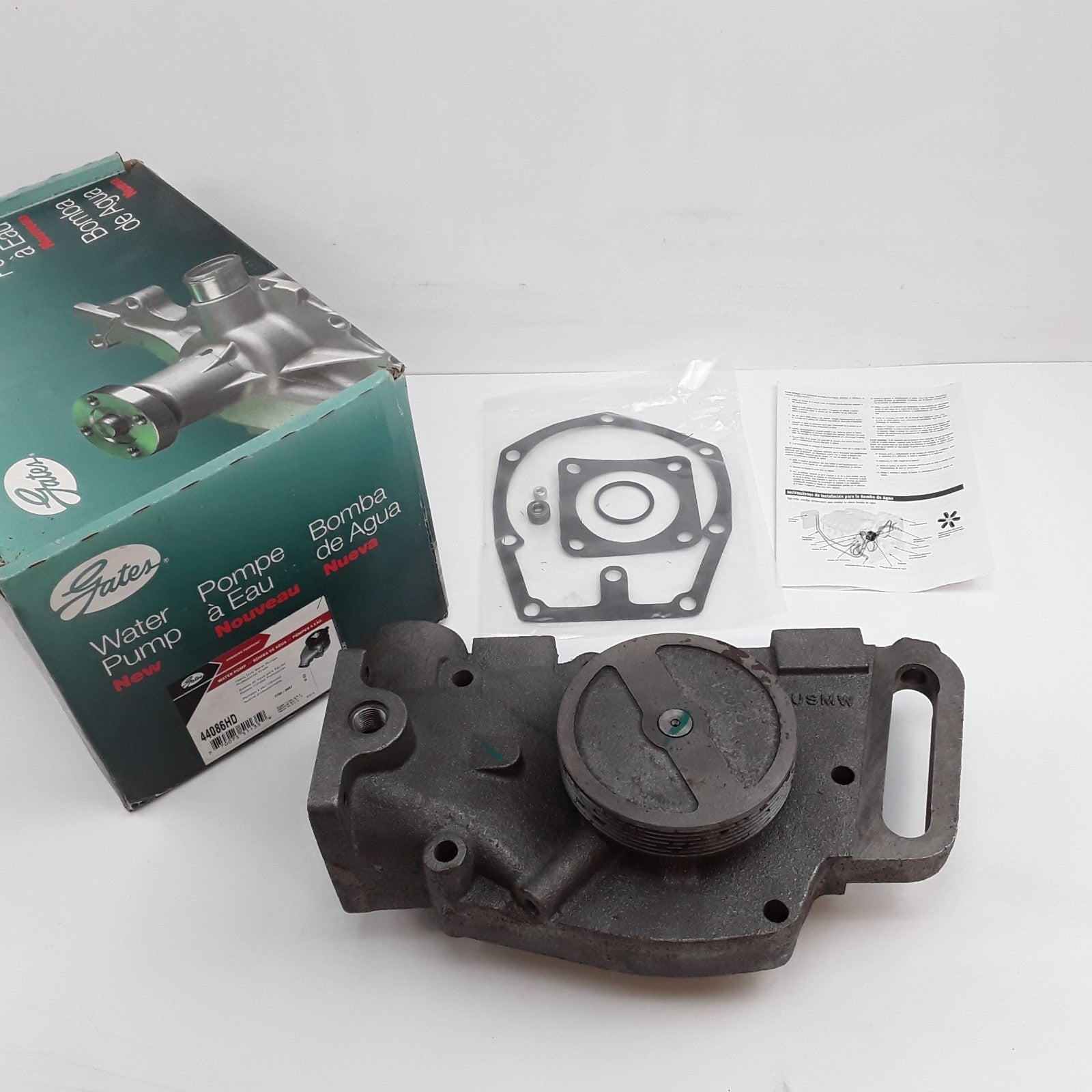 Engine Water Pump Fits Mack GMC Ford Freightliner Peterbilt Kenworth (1980-1984)