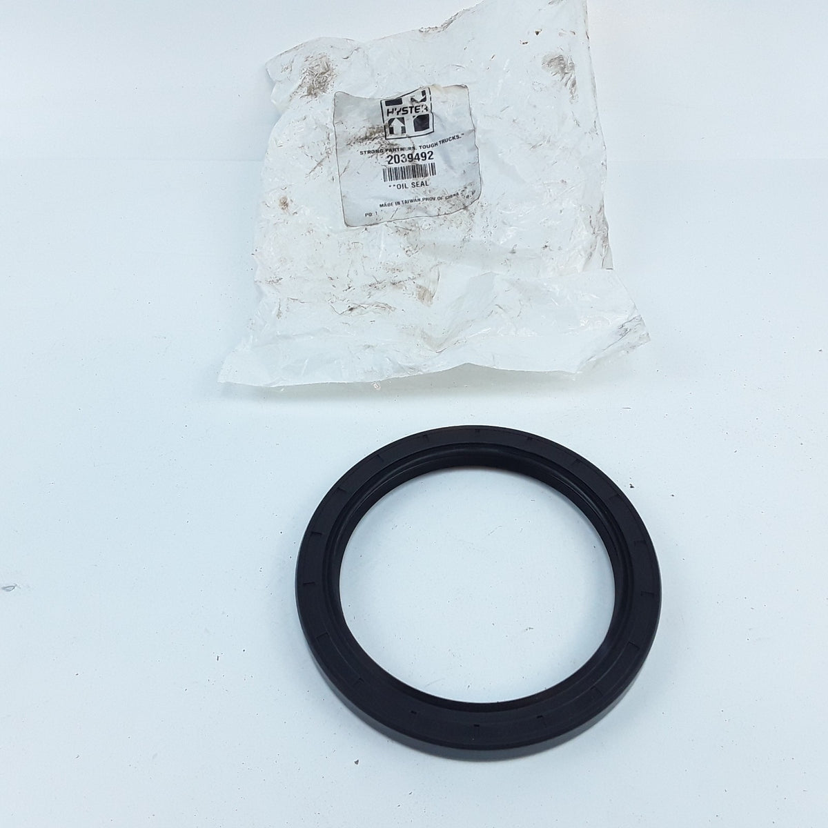 Oil Seal Fits Hyster S80FT H4.5FT6 H120FT S100FT S120FTPRS S100FTBCS Forklifts