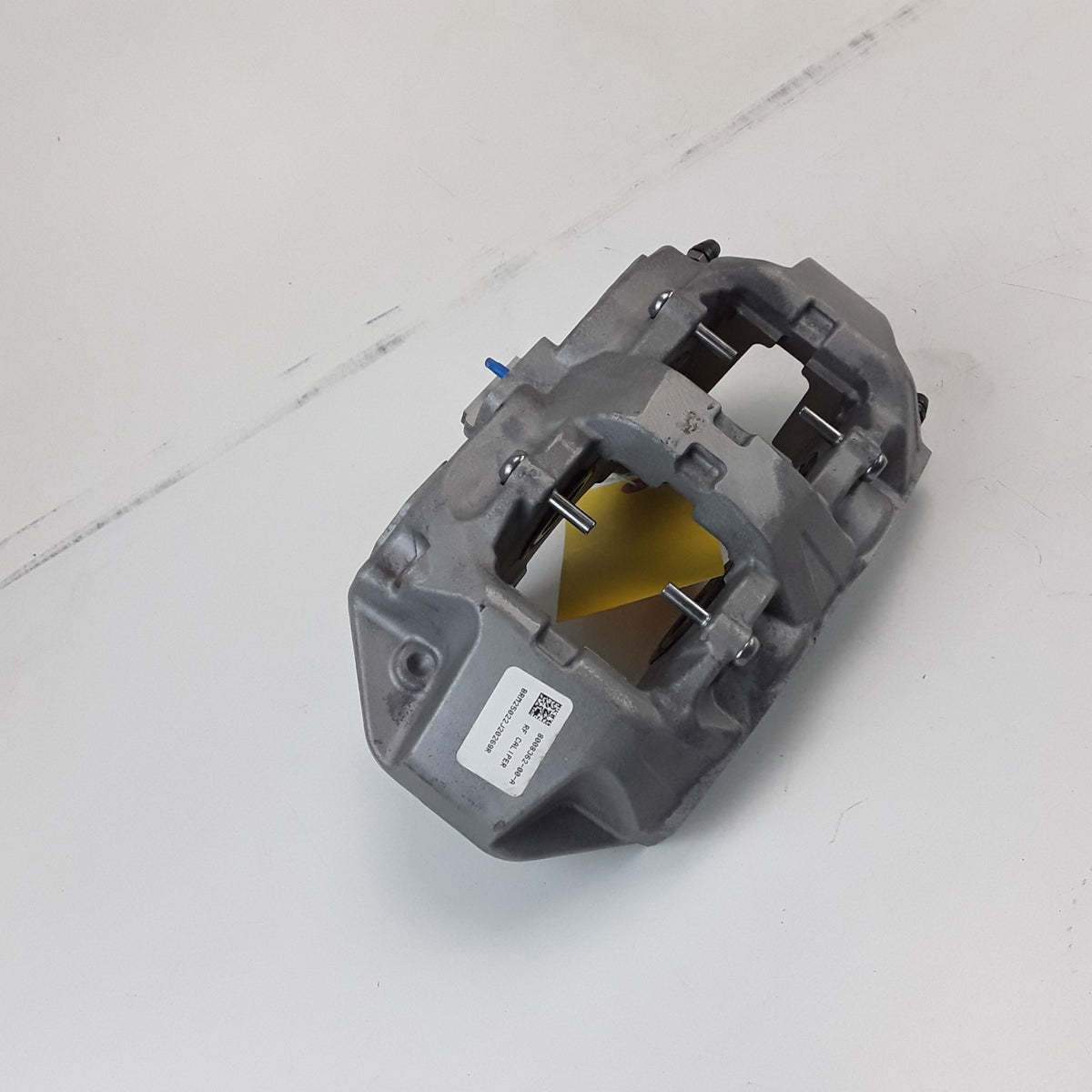8008362-00-A Front Right Brake Caliper Without Pads Base For Tesla Model Y 2025