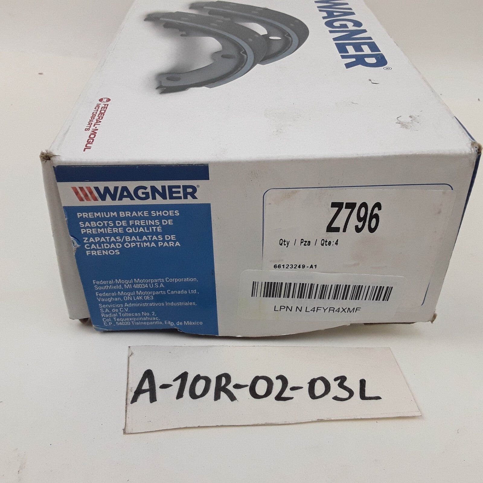 Rear Parking Brake Shoe Fits Toyota Corolla 2005-2006 2009 Pontiac Vibe 2003-06