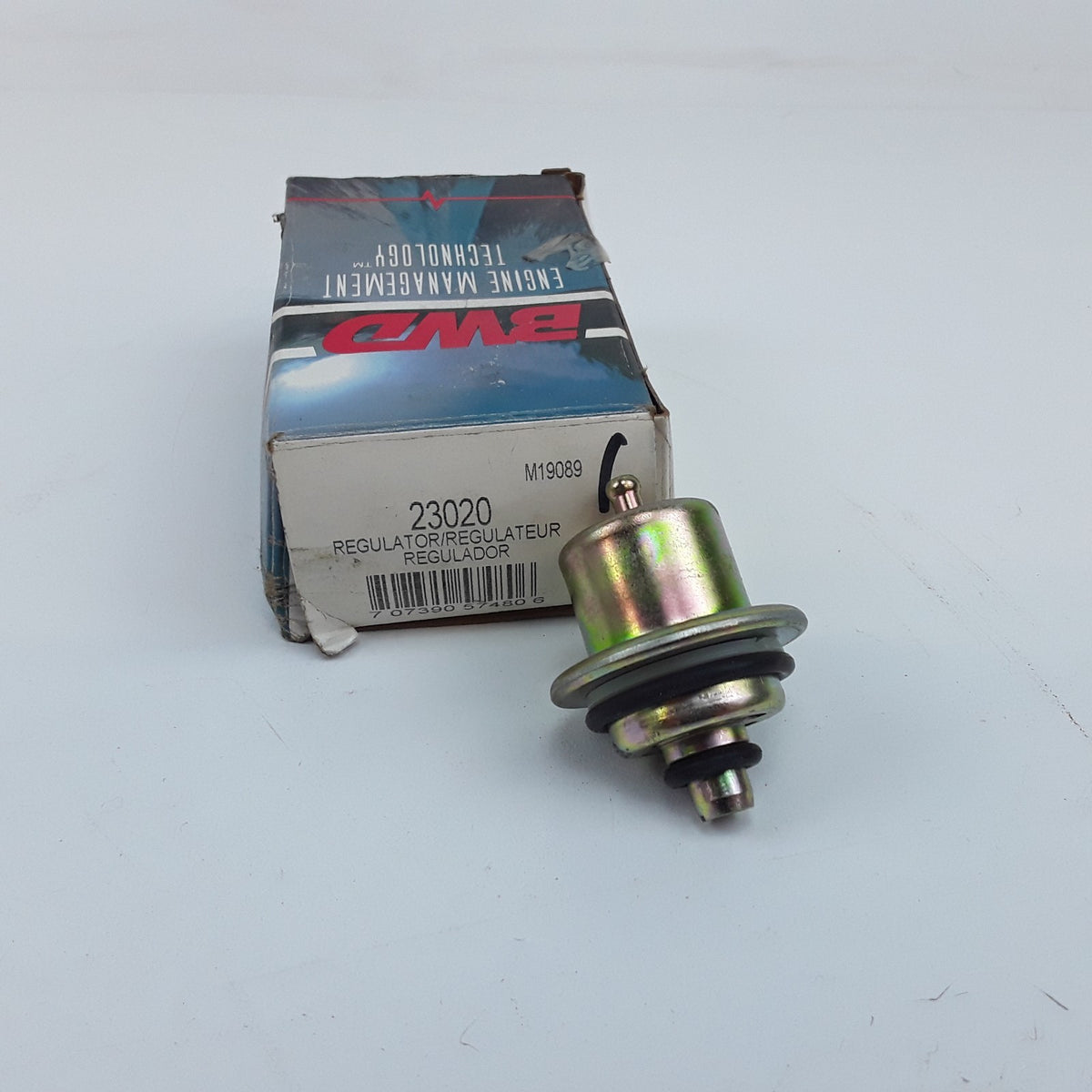 Fuel Pressure Regulator Fits Dodge B350 B150 Jeep Comanche Cherokee (1991-1998)