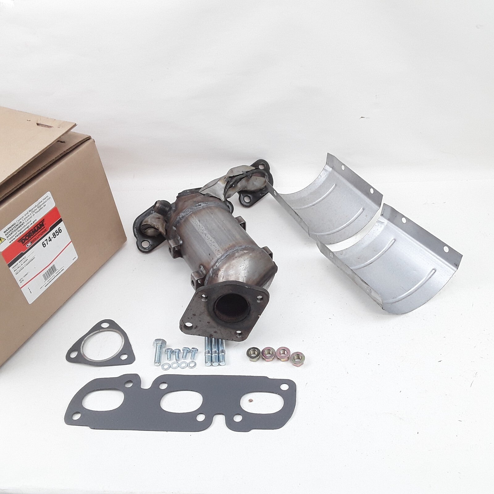 Exhaust Manifold Converter Fits Mazda MPV 2002 2003 2004 2005 2006  3.0L-V6
