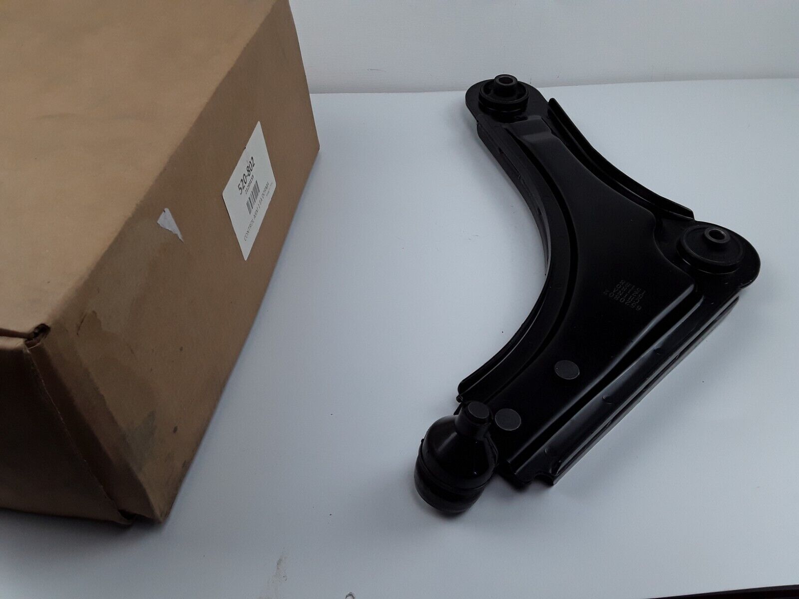 Suspension Control Arm and Ball Joint Front Right Lower For Daewoo Nubira 00-02 - HotCarParts