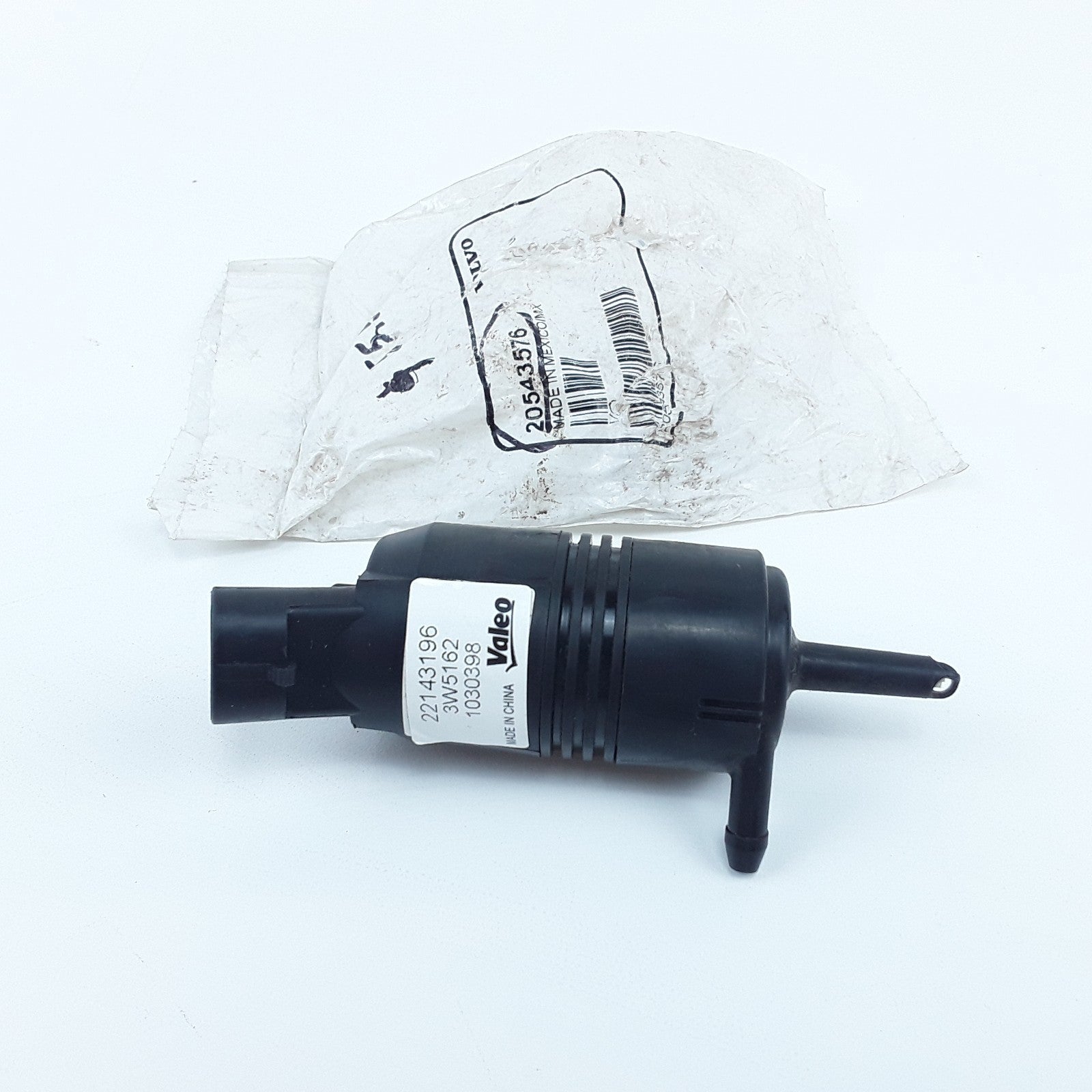 Genuine Volvo Windshield Washer Pump Fits VHD 2004 2005 2006 2007 2008 2009-2012