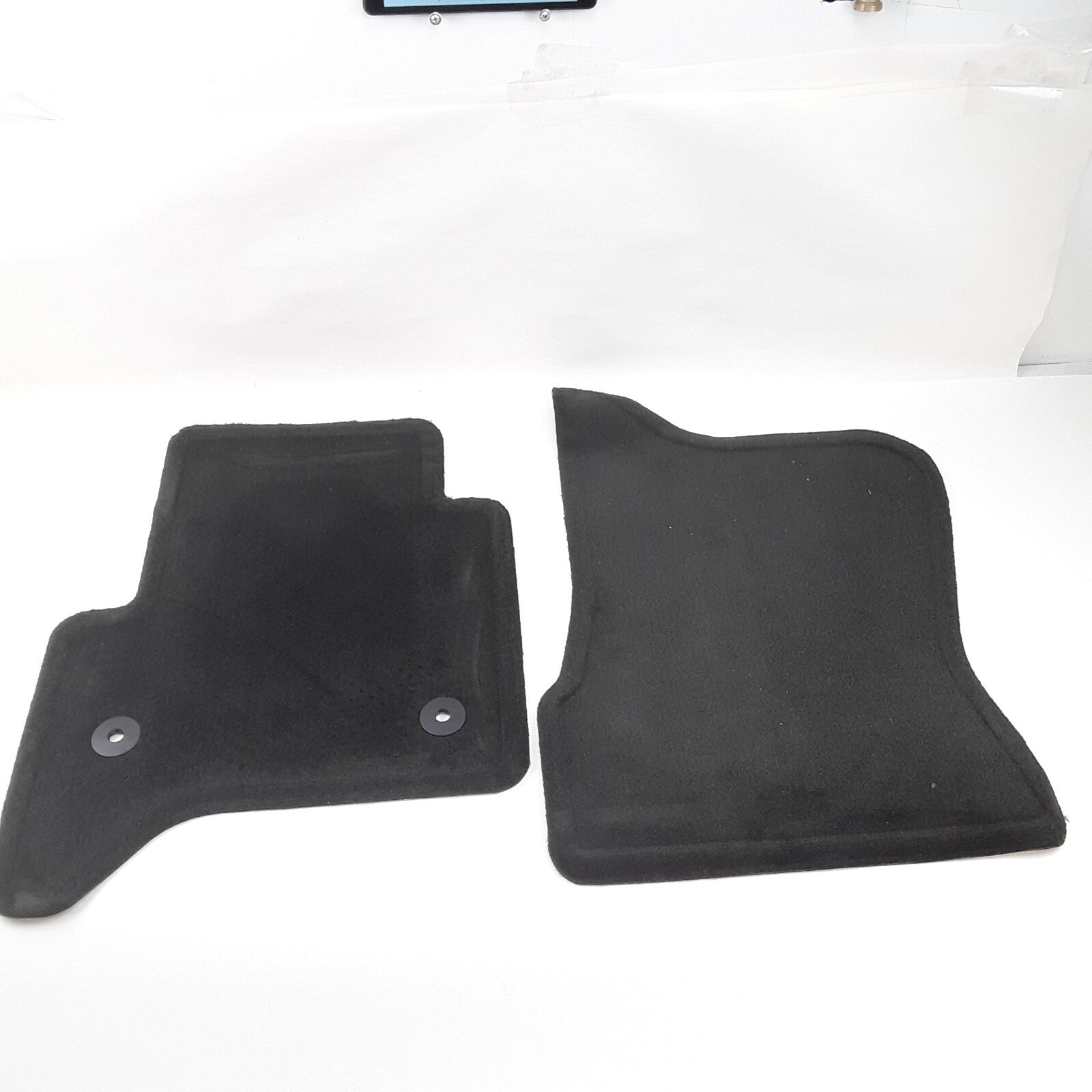 GM Front Carpeted Floor Mats Black Fits GMC Yukon Chevrolet Suburban 2015-2016