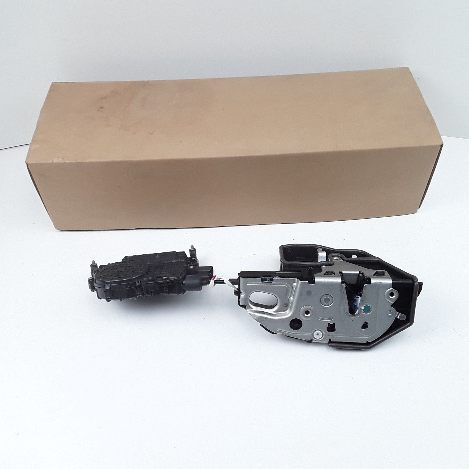 Dorman 937-863 Rear Right Door Lock Actuator Motor Fits BMW X6 X5 (2007-2013)