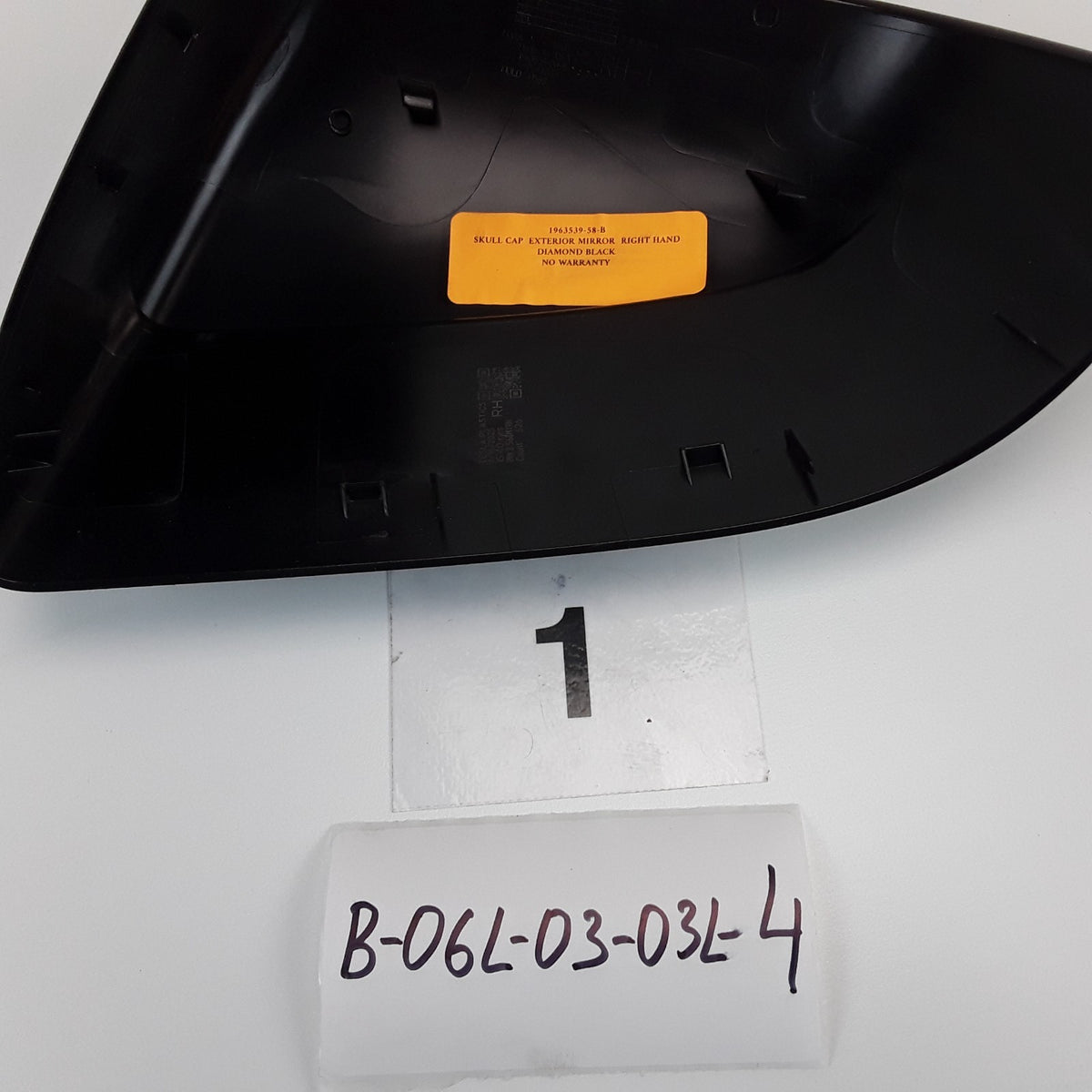 1963539-58-B Right Mirror Skull Cap Diamond Black For Tesla Model Y 2025 OEM New