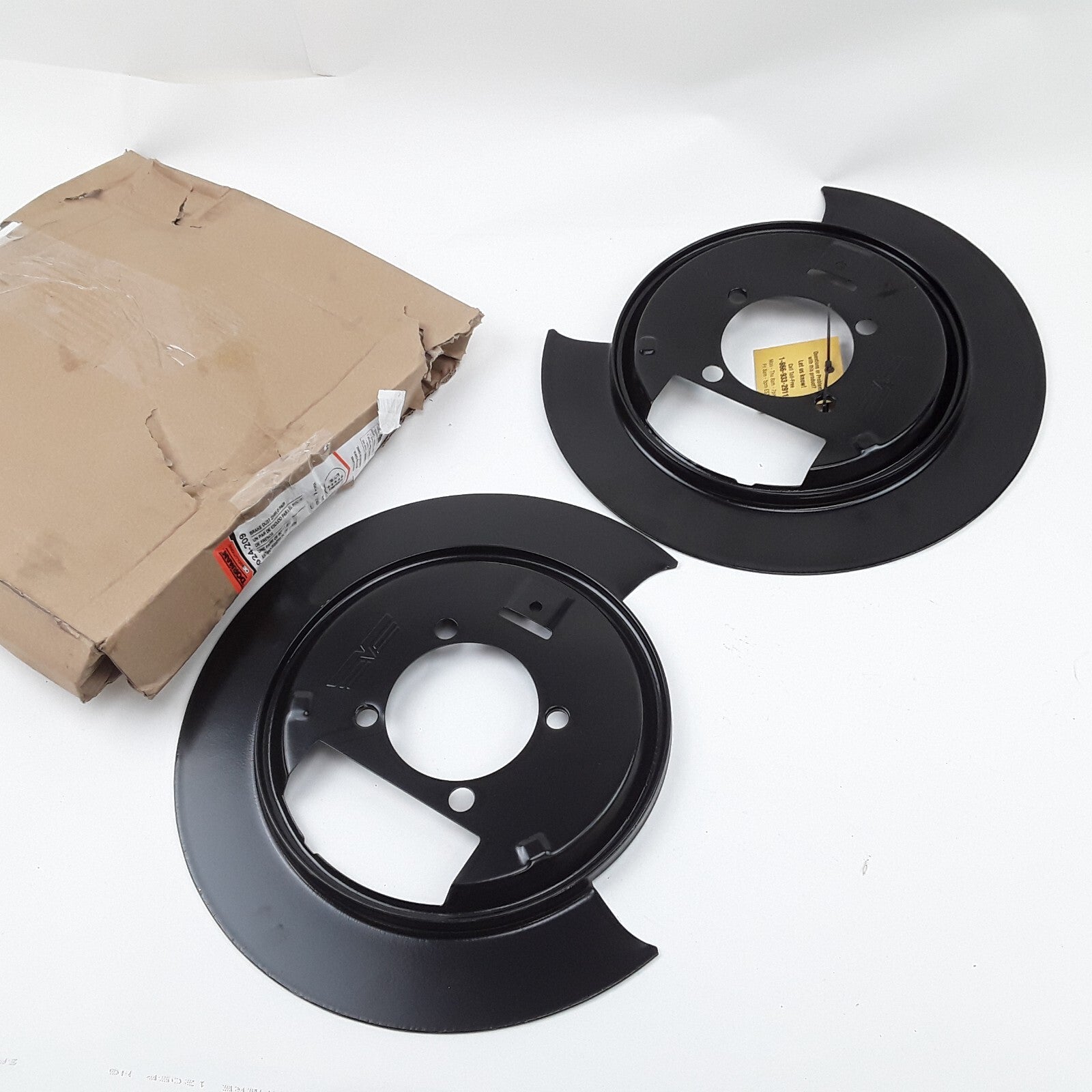 Brake Backing Plate-Dust Shield Fits GMC Sonoma 1998-04 Oldsmobile Bravada 2001