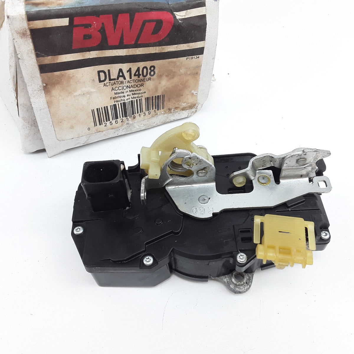 Front Right Door Lock Actuator Fits Cadillac SRX CTS (2003 2004 2005 2006 2007)