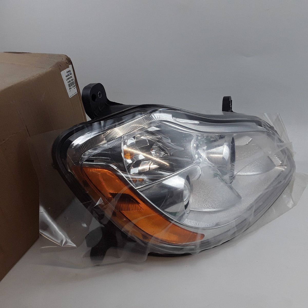 Right Hand Headlamp Side Fits Kenworth T680 2013 2014 2015 2016 2017 2018 2019