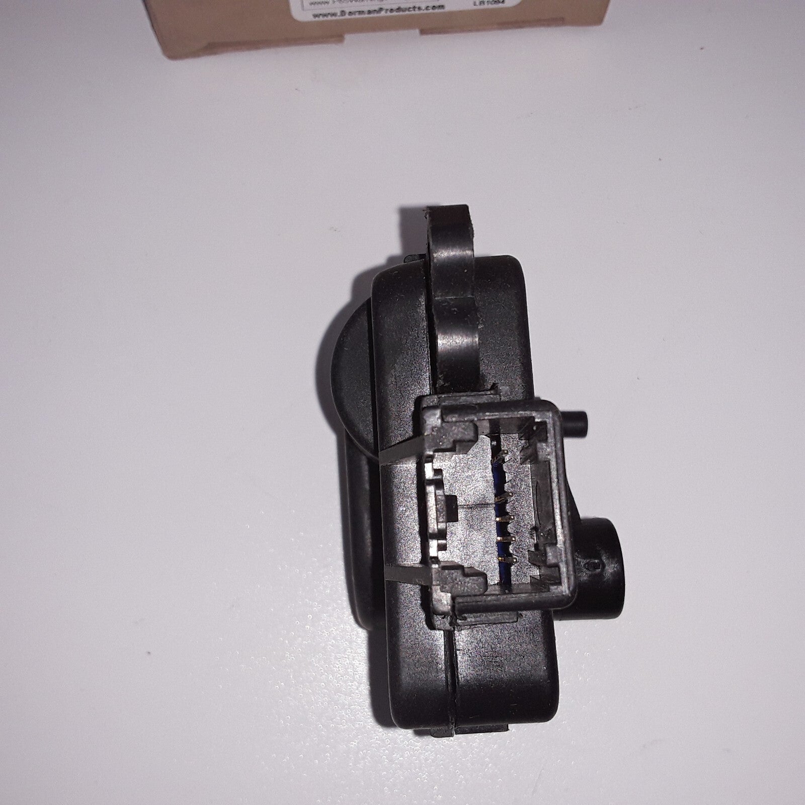 Dorman 604-916 Air Door Actuator Black Fits Lincoln Continental (1995 1996 1997)