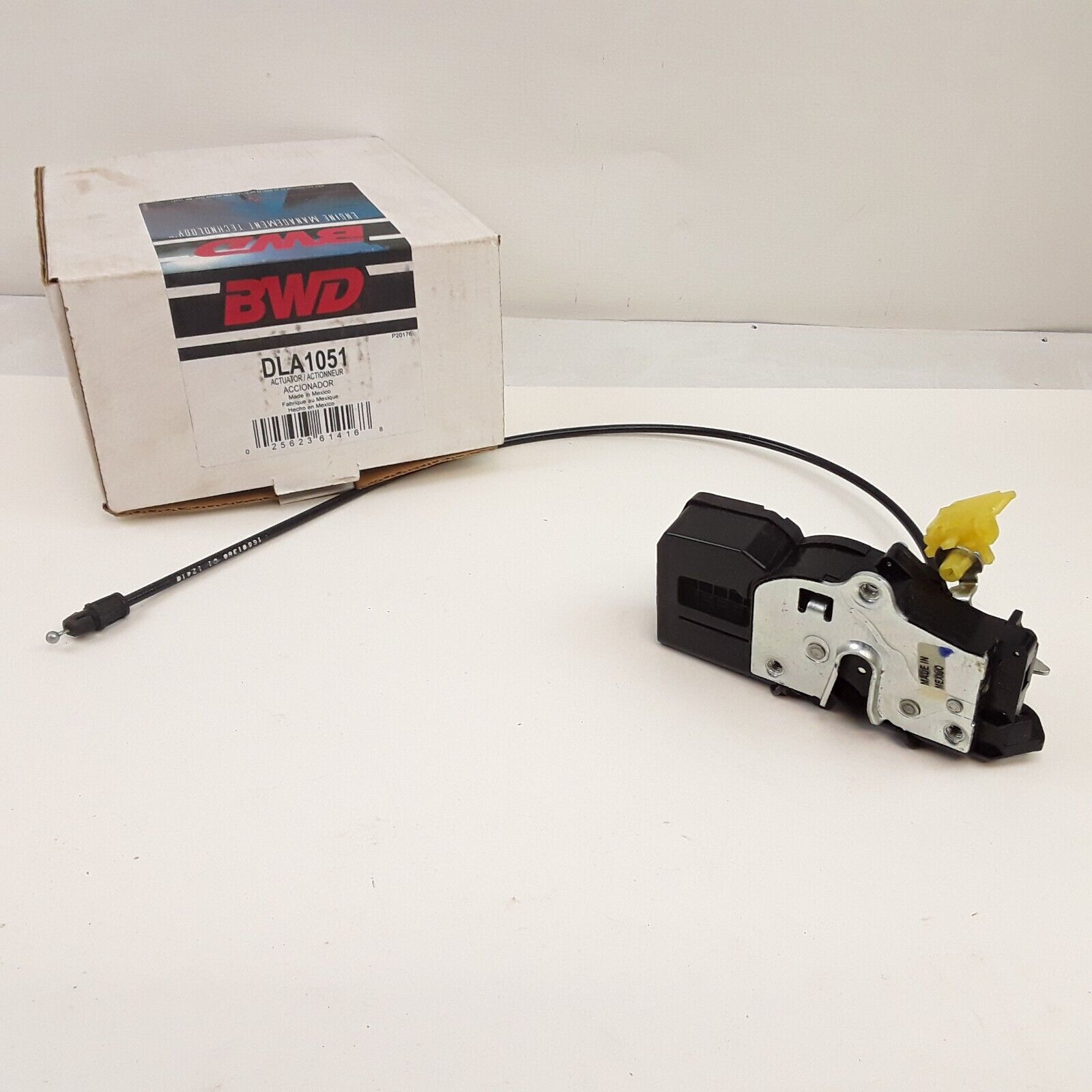 Front Right Door Lock Actuator for Cadillac Chevrolet GMC 2007 2008 2009