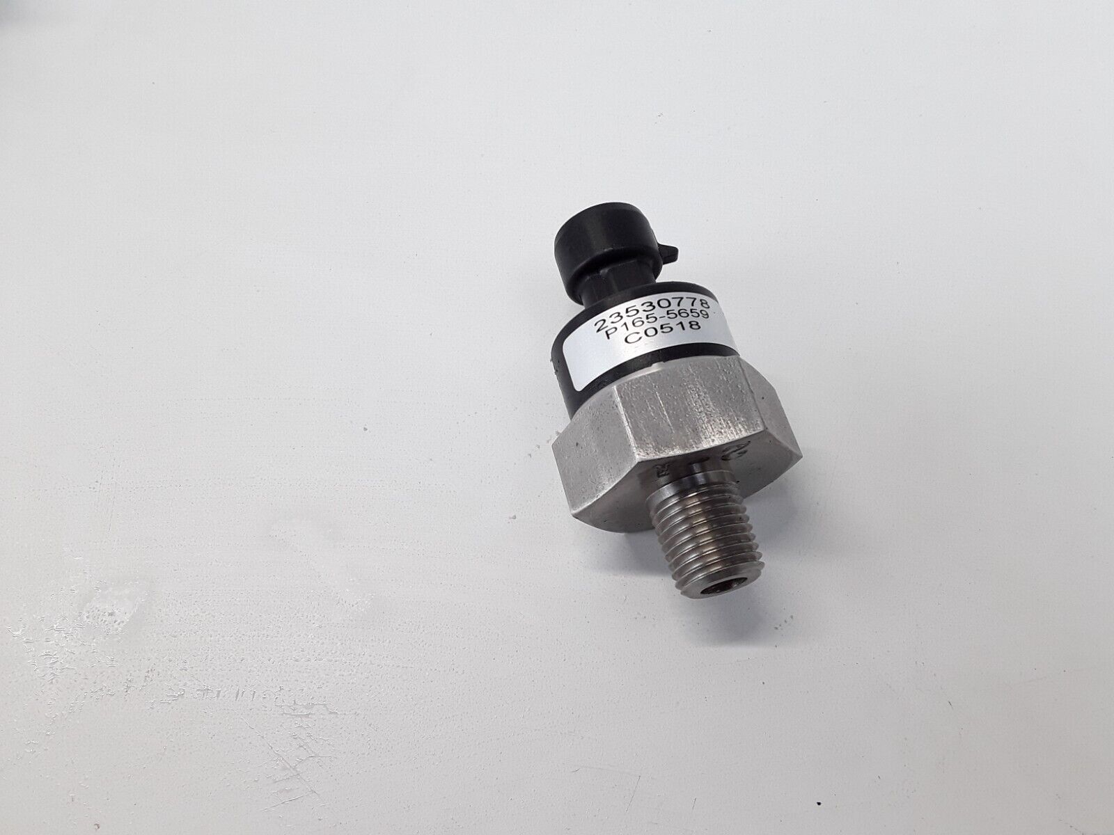 Detroit Diesel 23530778 SENSOR PRESSURE TRANSDUCER AIR INLET INT MFD. SERIES 50 - HotCarParts