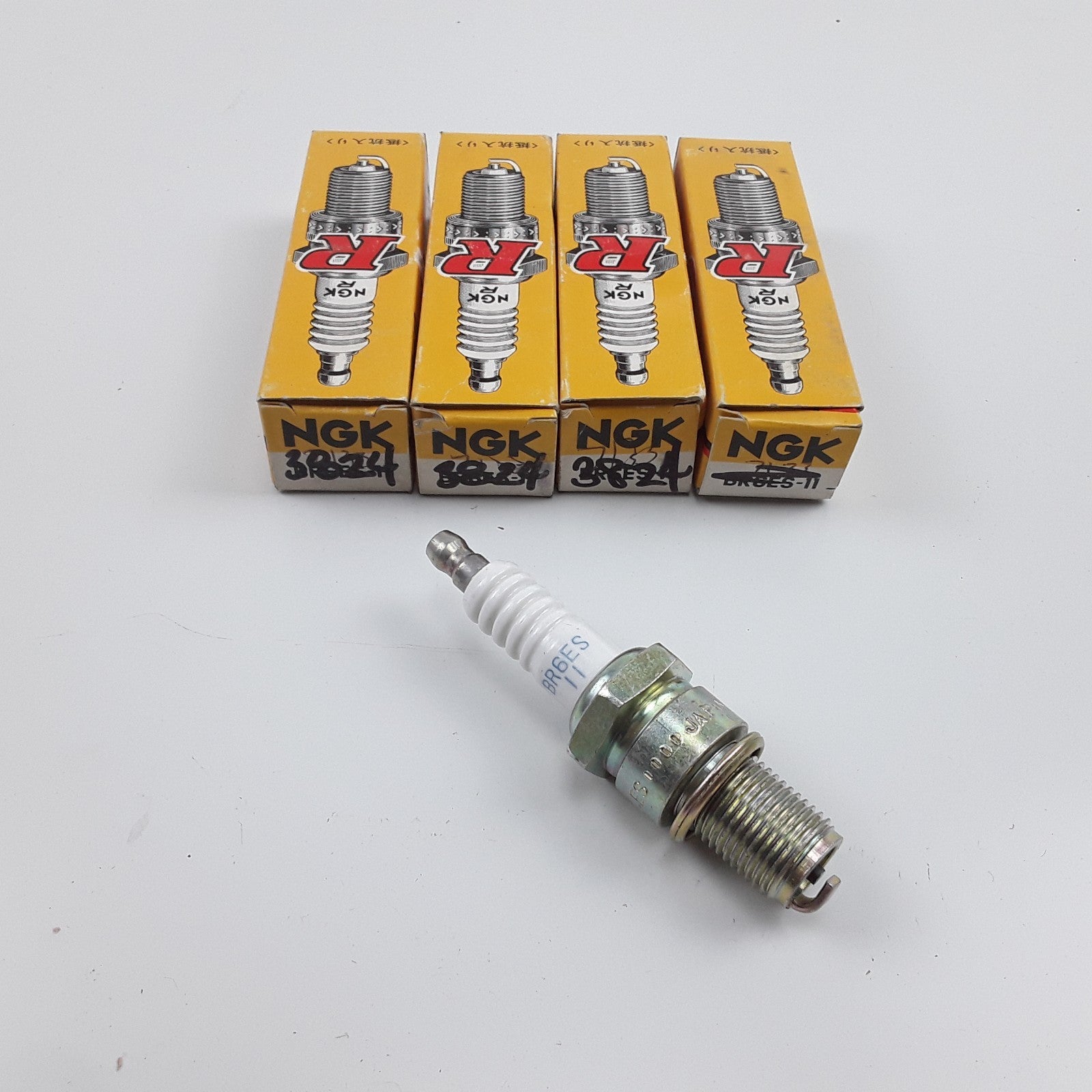 4-Pieces NGK 3824 Copper Spark Plug Fits Datsun 810 280ZX 280Z (1977 1978 1979)