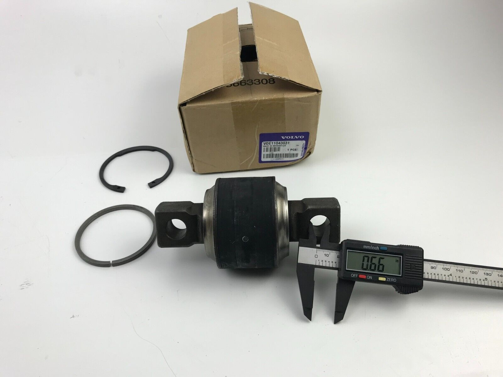 GENUNE OEM VOLVO VOE11043031 BEARING SILENTBLOCK SUSPENSION 11043031 FAST SHIPP - HotCarParts