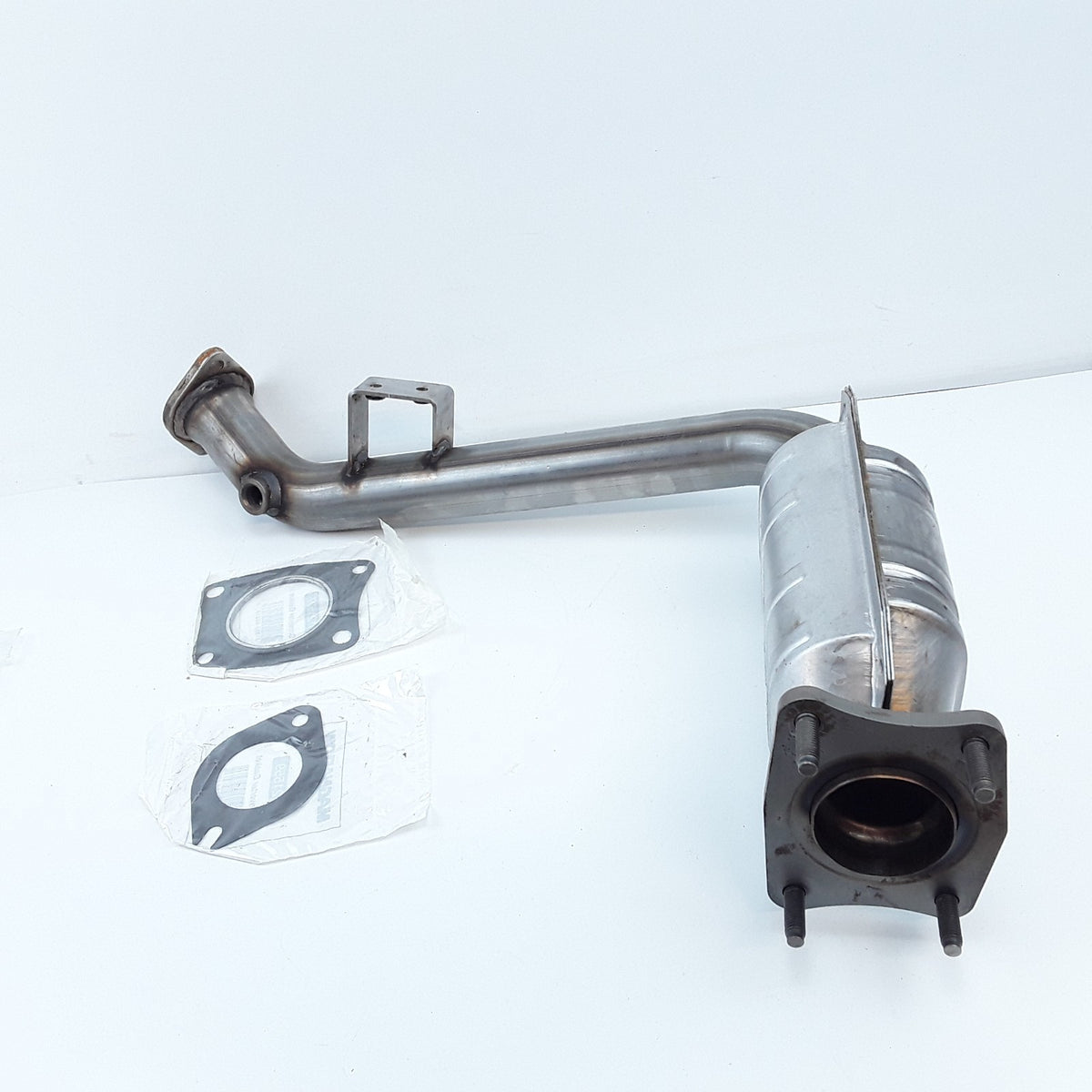 Catalytic Converter Fits Mercury Tracer Ford Escort (1997 1998 1999 2000 2001)