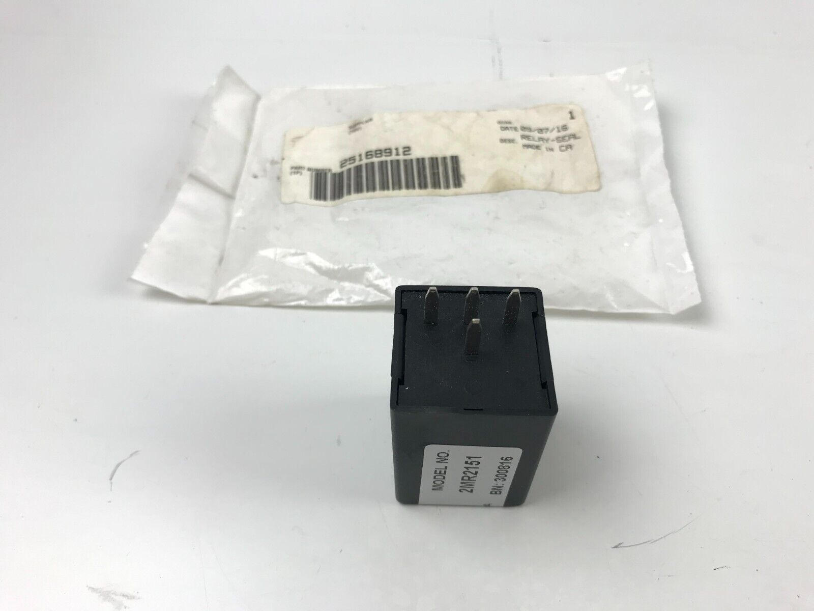 GENUINE OEM Mack Truck Relay 20 Amp 25168912 2MR2151 2MR435 FAST SHIPPING - HotCarParts