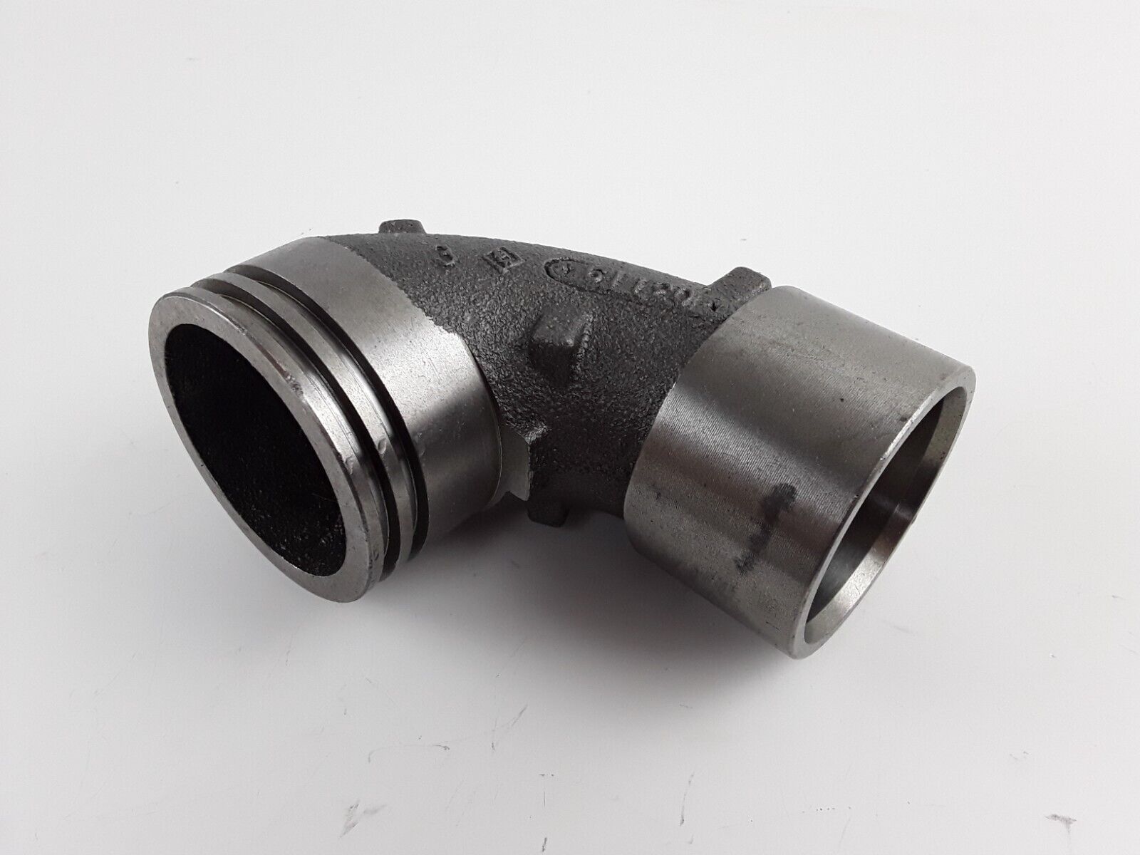 Pipe 90 Degree EGR Exhaust Elbow A9261420508 for MERCEDES 926 Engine 900 Series - HotCarParts