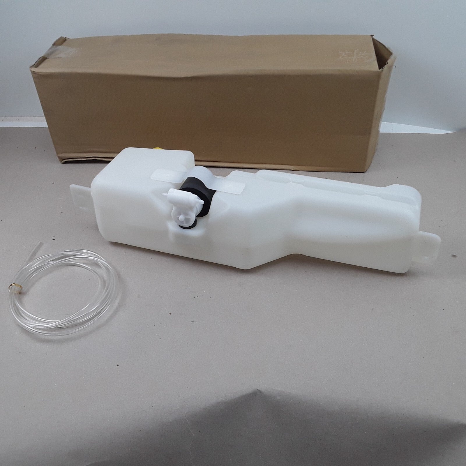 Dorman Washer Fluid Reservoir-Windshield Fits Chrysler PT Cruiser 2001-2010