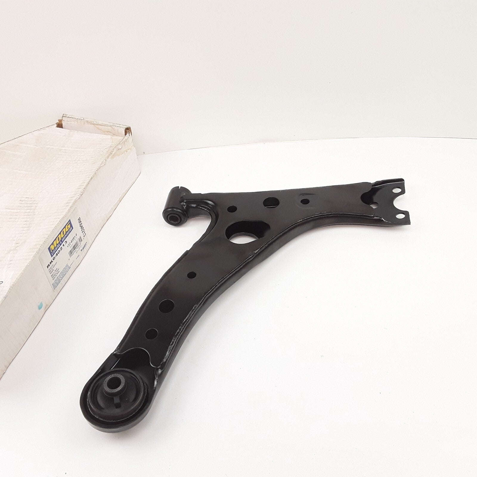 New Moog  Suspension Control Arm Front Left Lower Fits Toyota RAV4 2004-2005