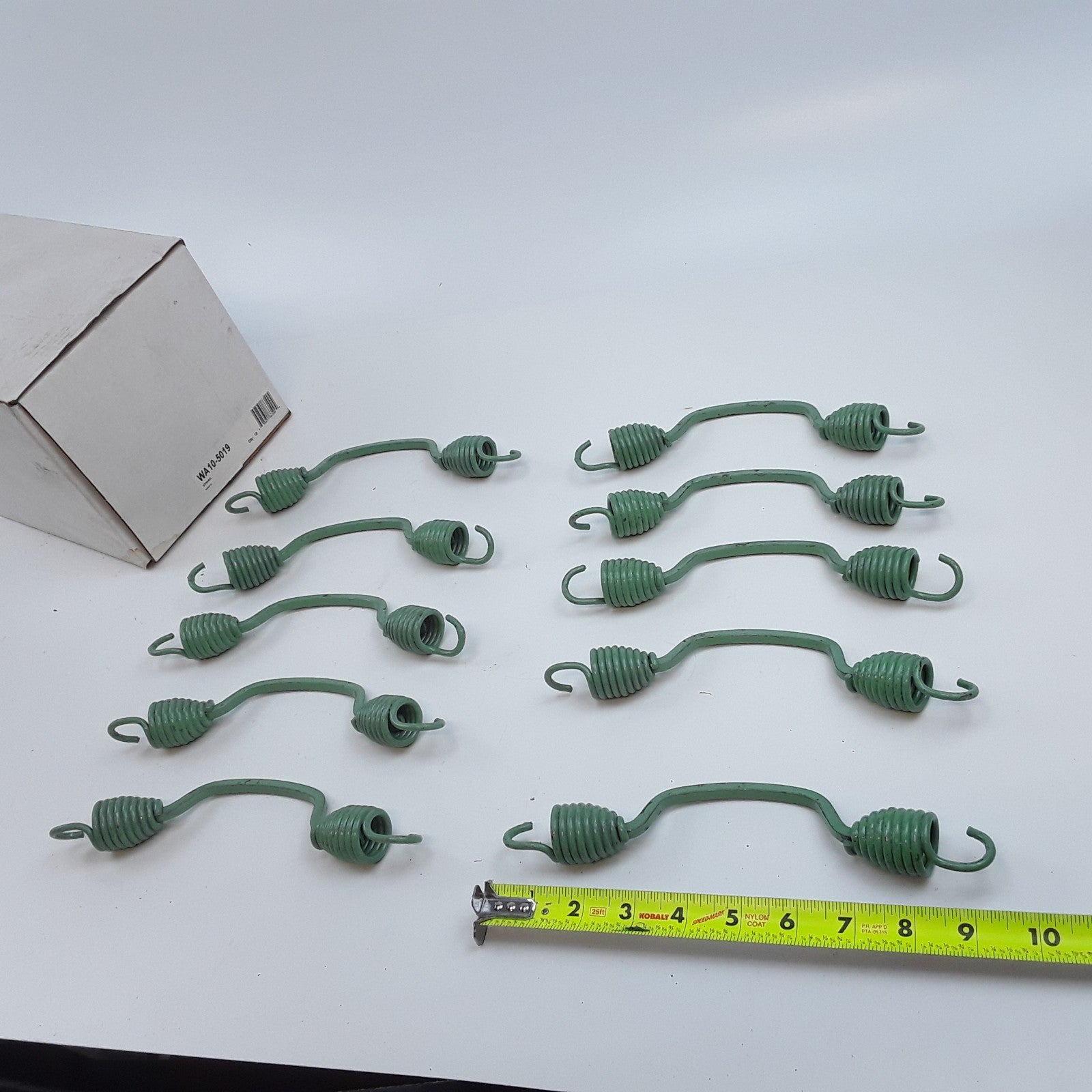 World American Wa10-5019 - Spring for Heavy Duty High Performance Car & Trucks