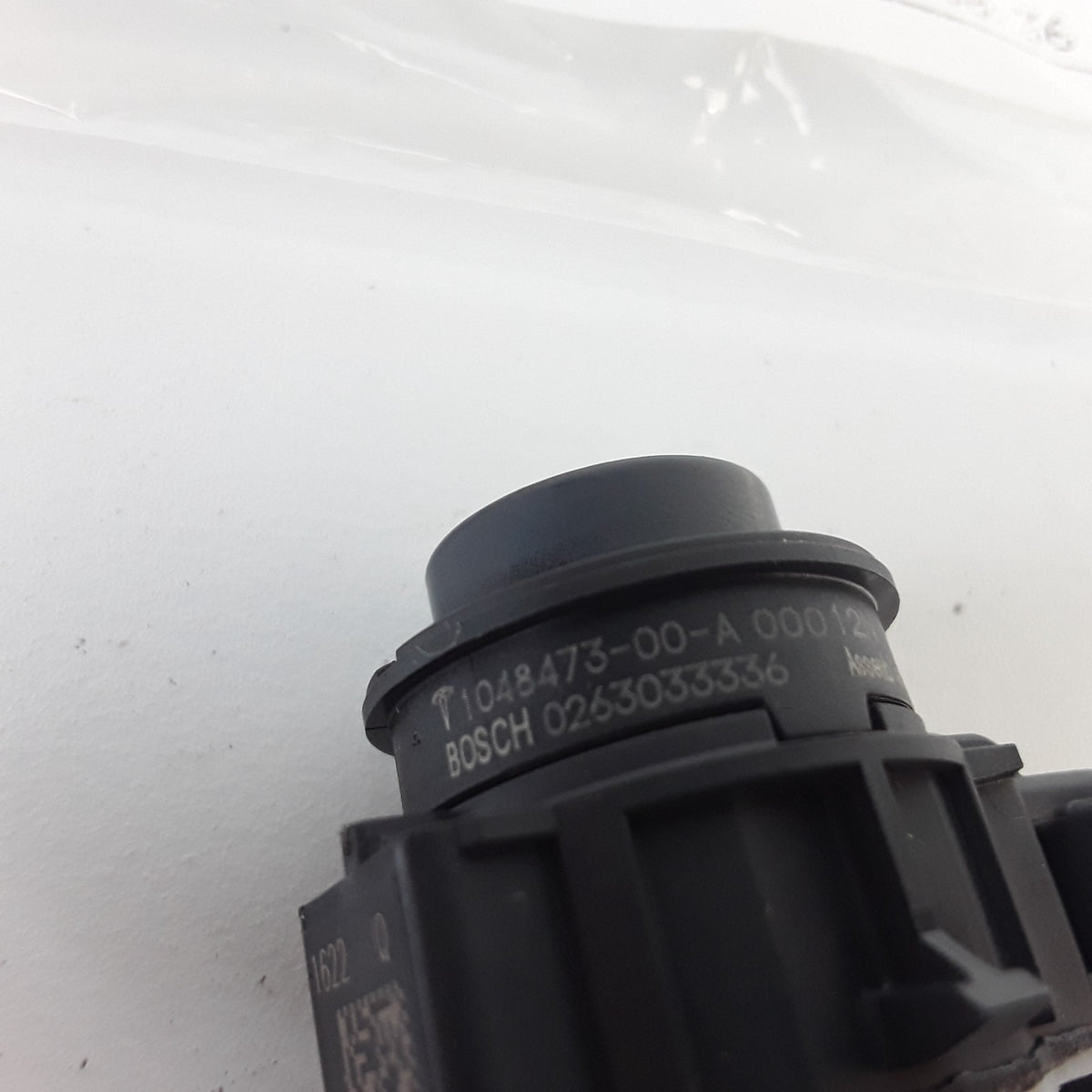 Model S & X 2012-2021 Park Assist Ultrasonic Sensor 1048473-00-A OEM